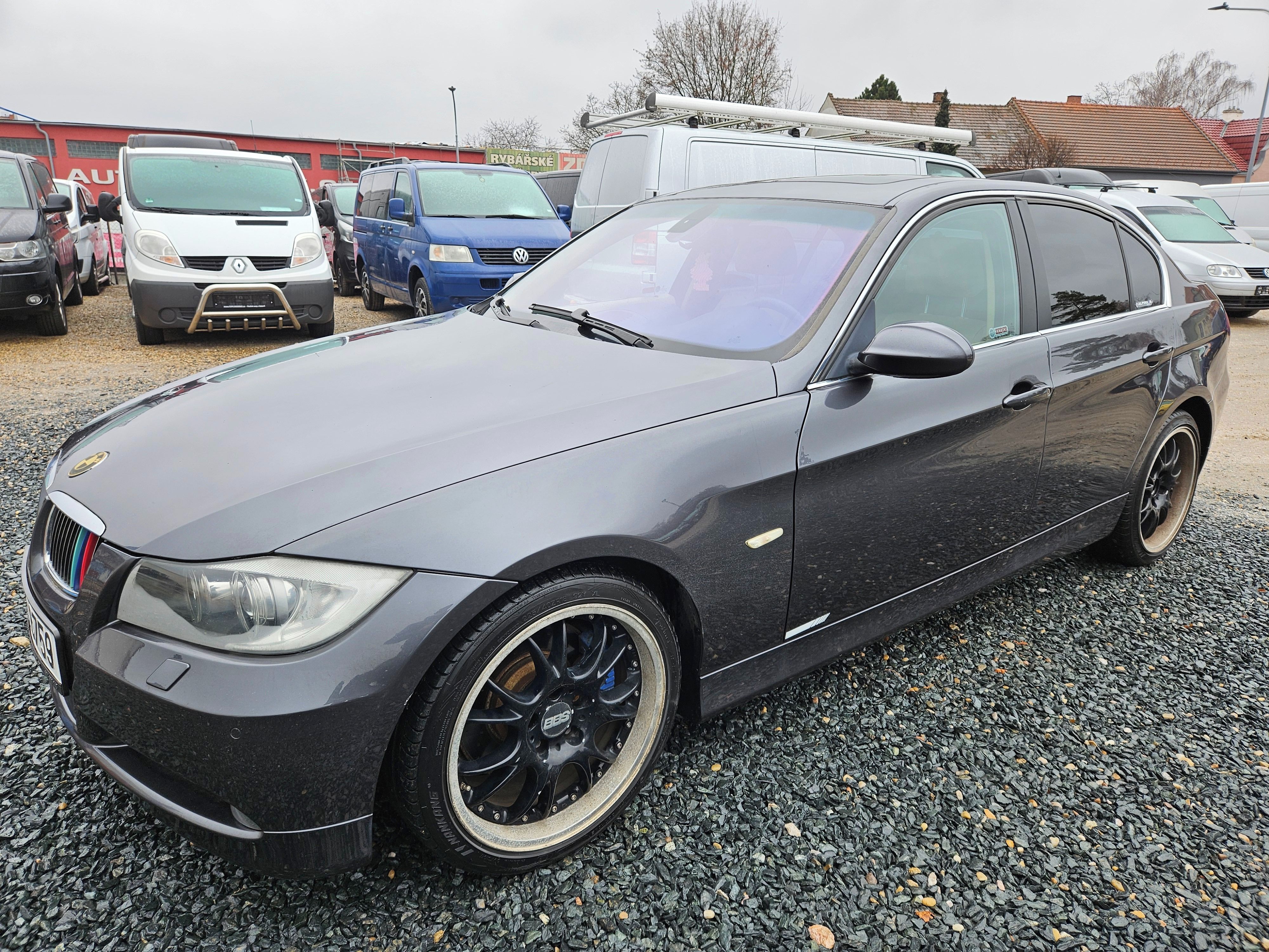 BMW Řada 3, i330 190KW 202TKM N52B30A - fotka 3