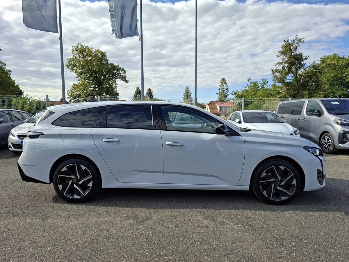 Peugeot 308, SW ALLURE 1,2 PT EAT8 - fotka 4