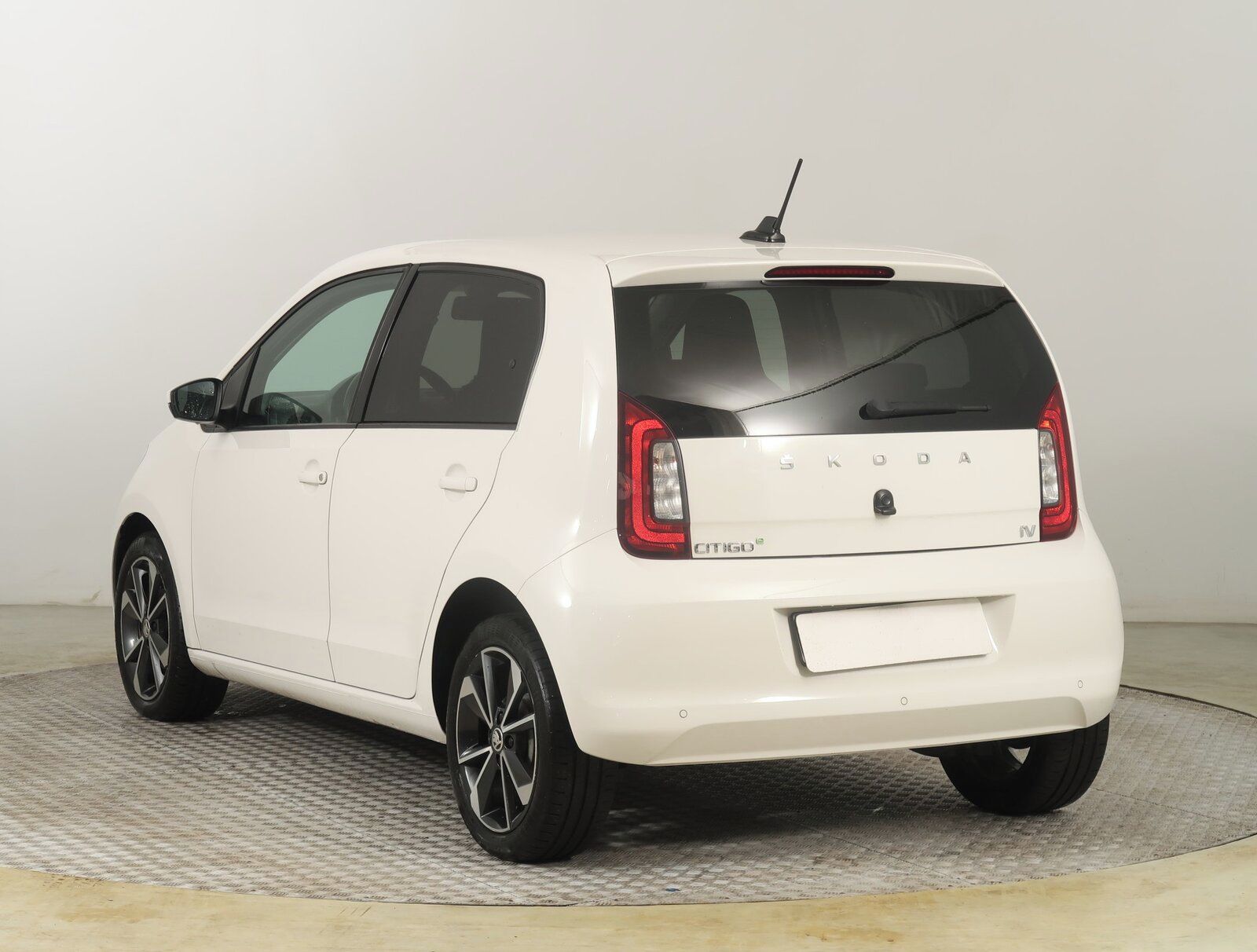 Škoda Citigo, iV, SoH 86%, Automat - fotka 4