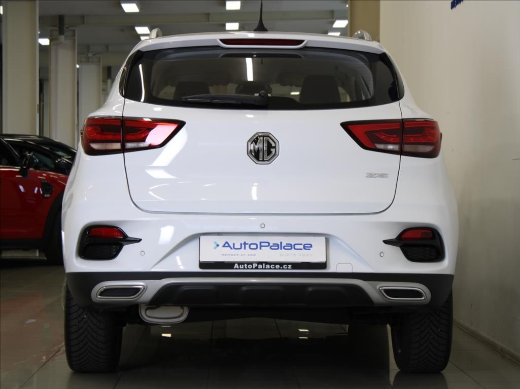 MG ZS, 1,5 DVVT 78kW Emotion 3600km! - fotka 4
