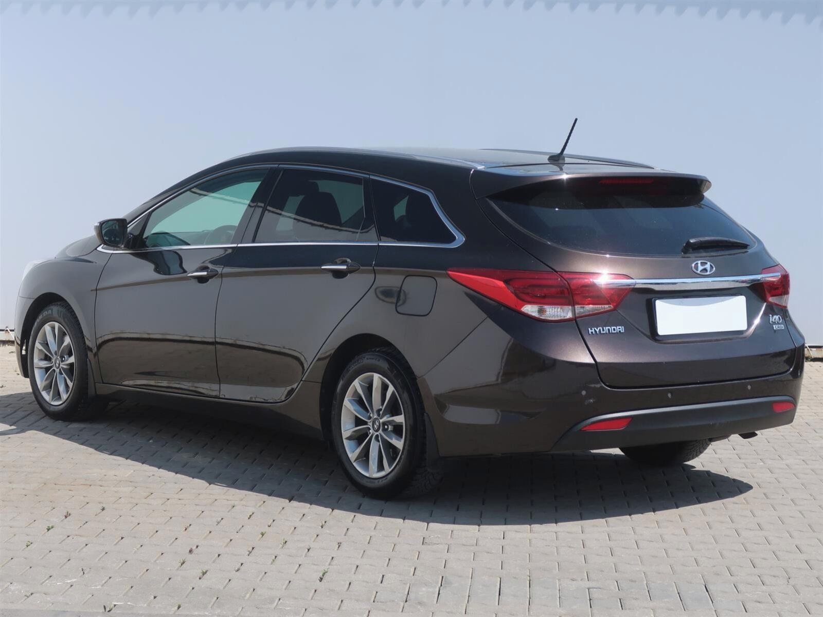 Hyundai i40, 1.7 CRDi, Automat, Serv.kniha - fotka 4