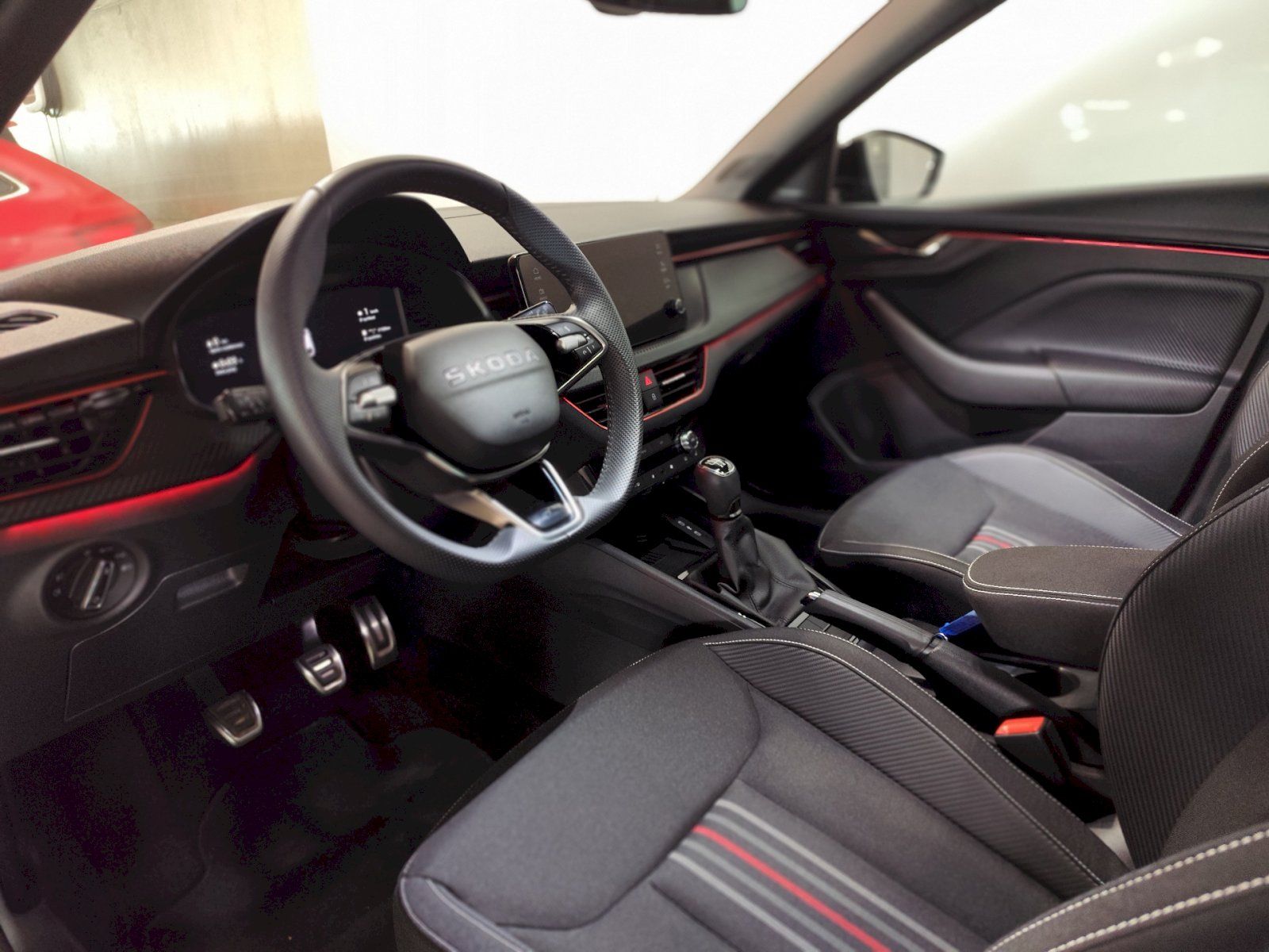 Škoda Scala, SCALA MONTE CARLO 1.0 TSI 85 k - fotka 6
