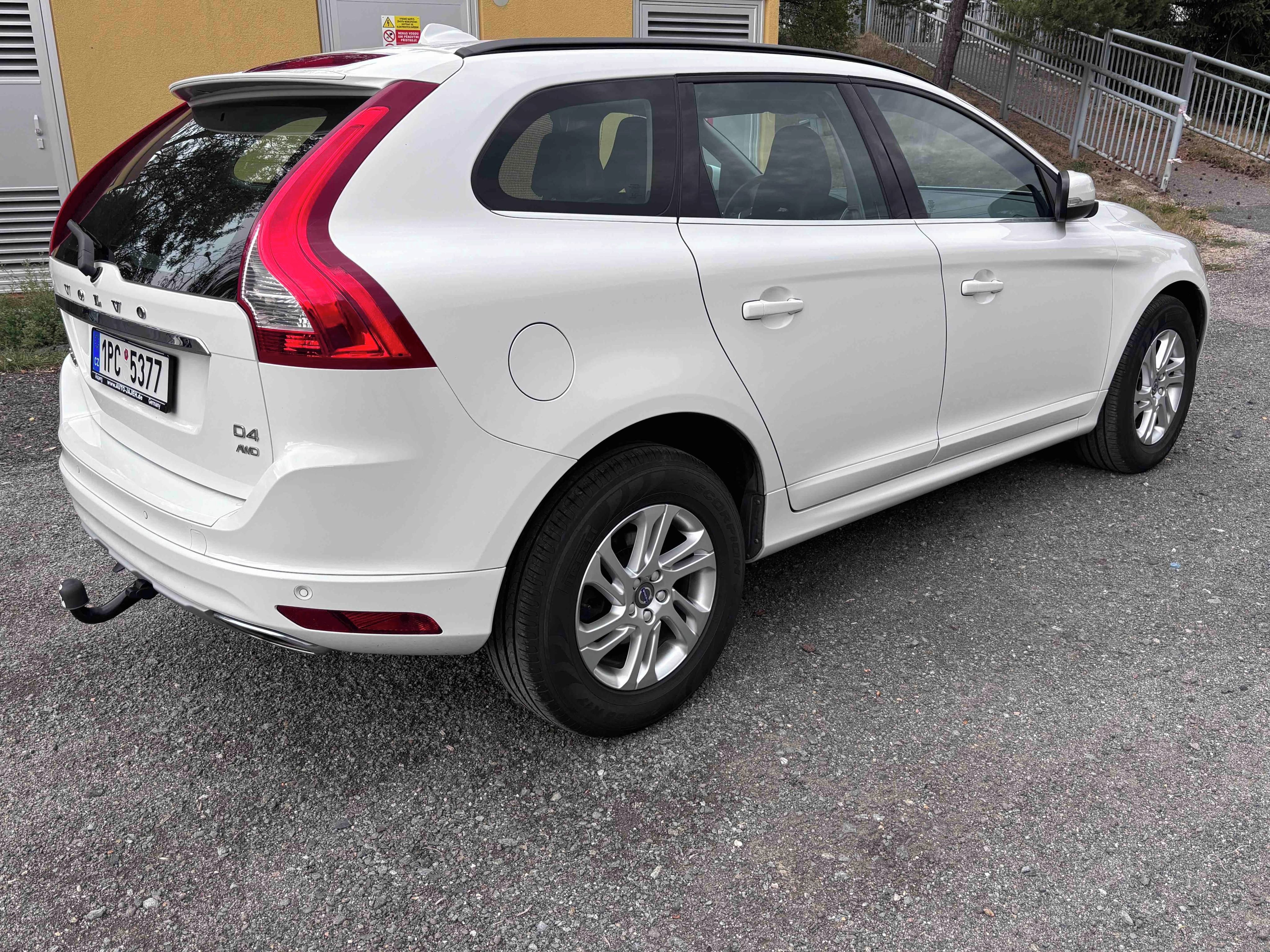 Volvo XC60 - fotka 4
