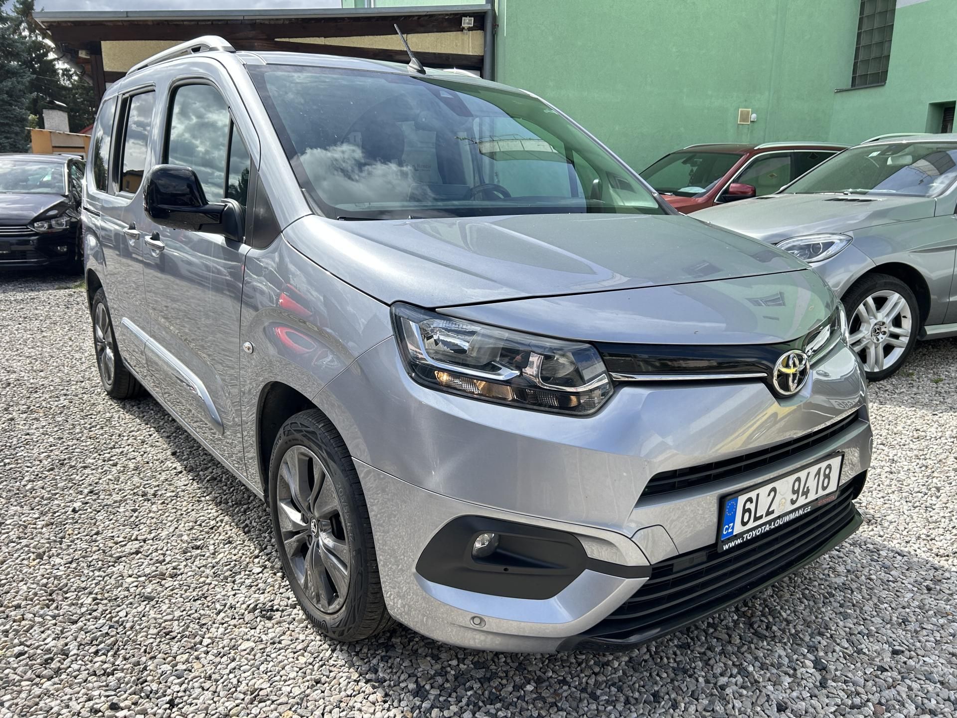Toyota Proace City Verso, 1.2i96KW automat - fotka 4