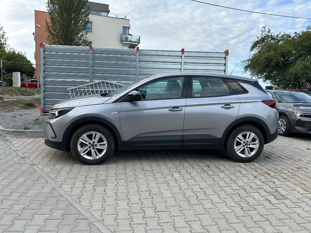 Opel Grandland, 1,2 Turbo 96 kW MT6 - fotka 2