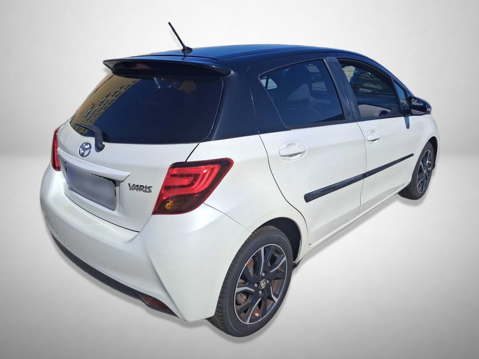 Toyota Yaris, 1.33 Dual VVT-i, Serv.kniha - fotka 2