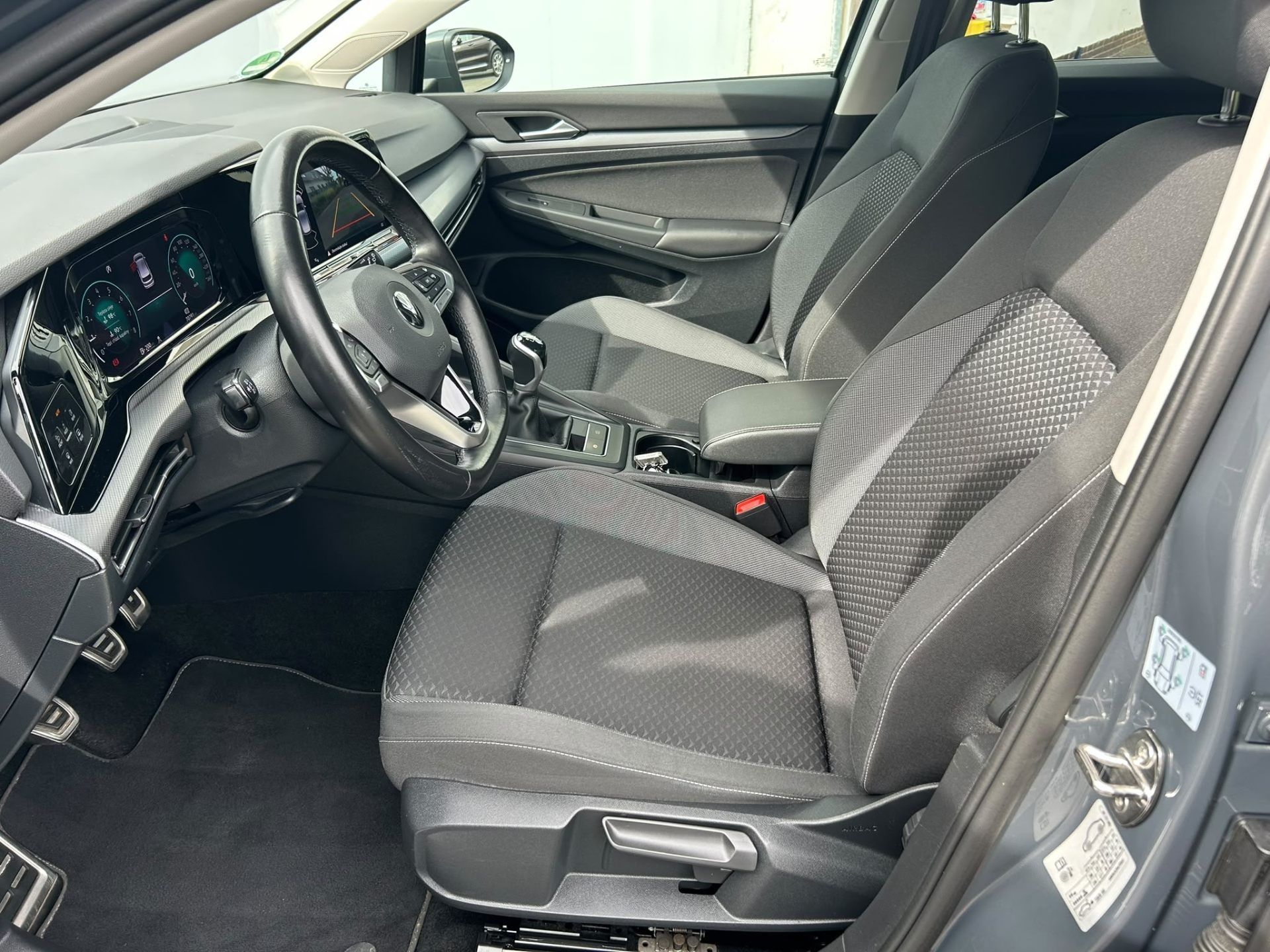 Volkswagen Golf, 1.5 TSI 110kW Záruka Webasto M - fotka 6