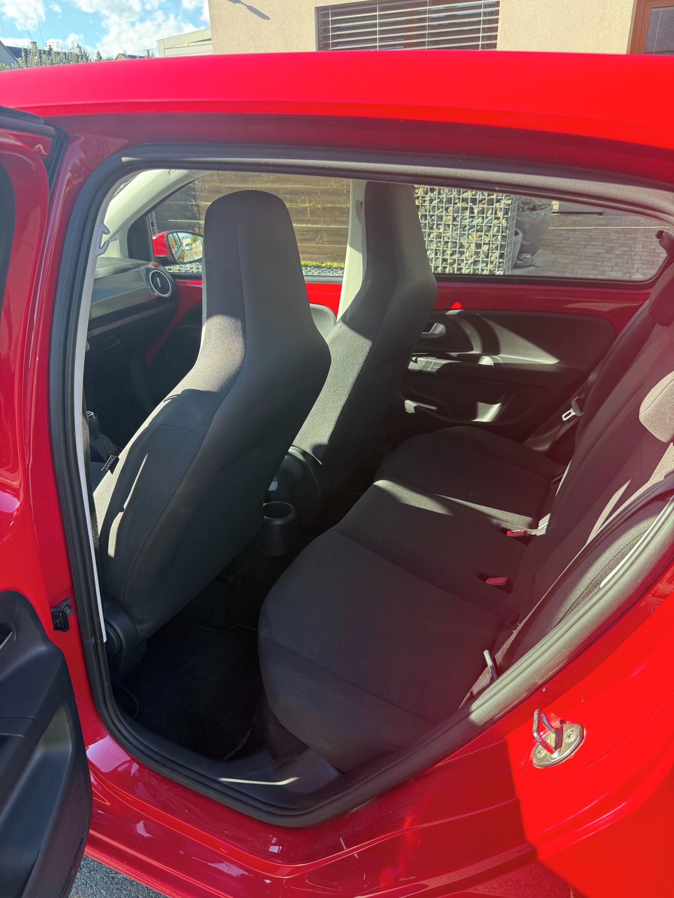Volkswagen Up! - fotka 6