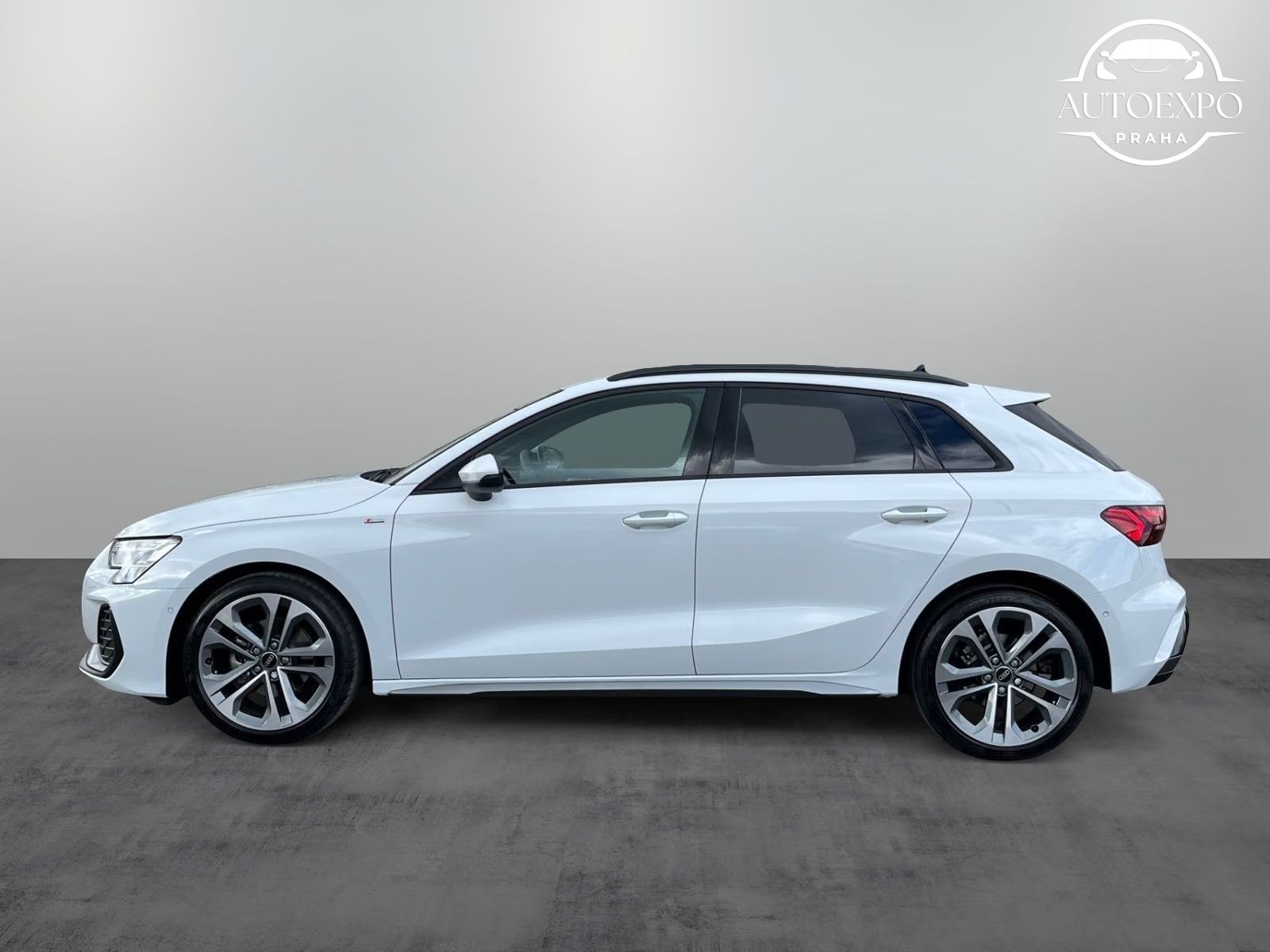 Audi A3, Sportback S-Line 30 TFSI - fotka 3