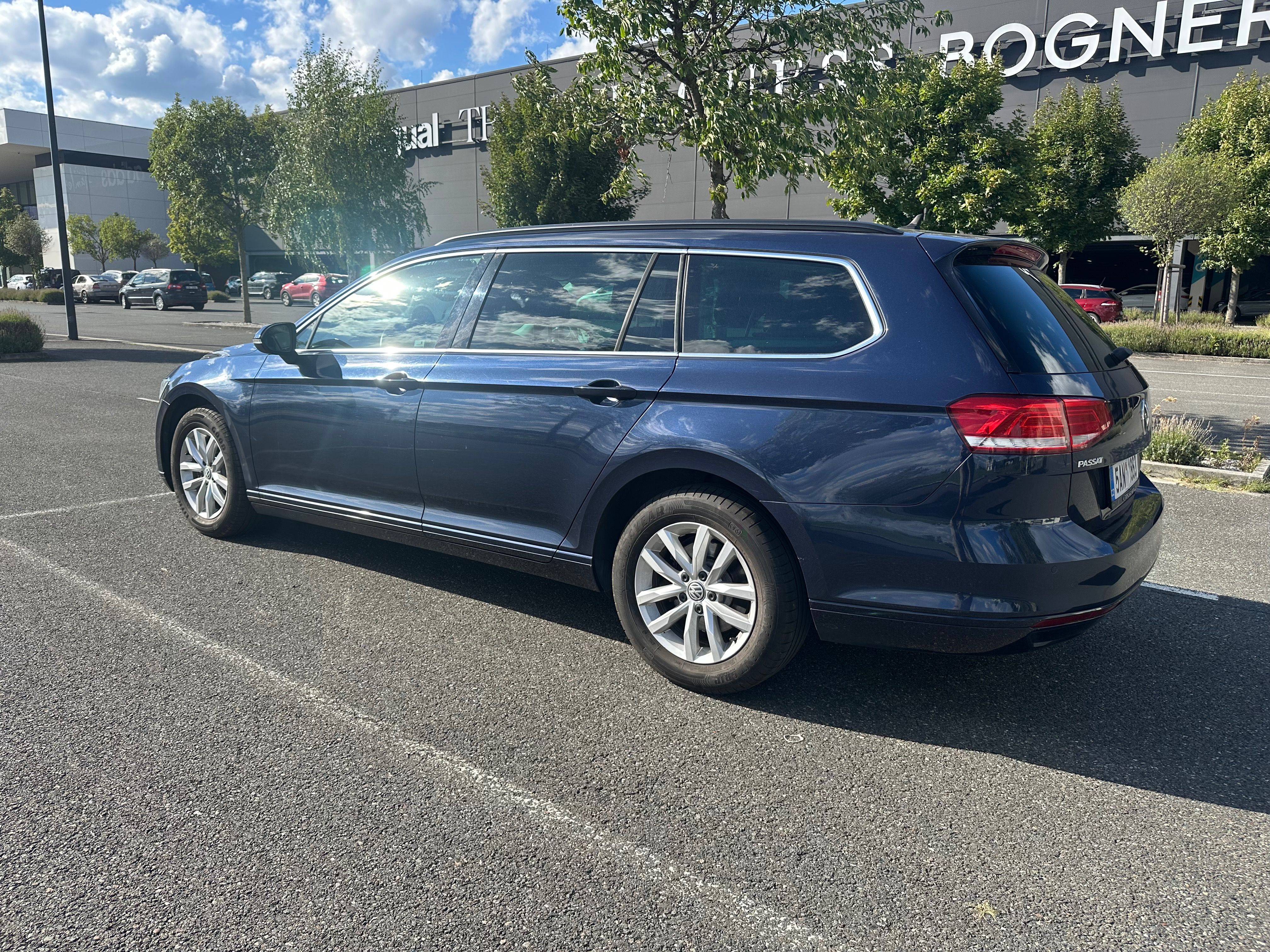 Volkswagen Passat, 2.0 TDI 110kW BMT Comfotline V - fotka 2