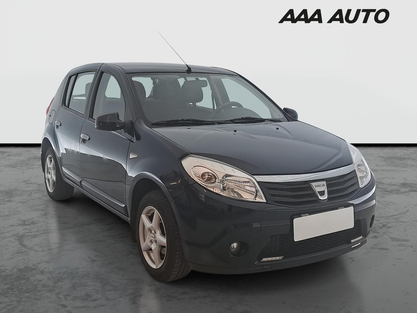 Dacia Sandero, 1.2 16V, ČR,1.maj, Tažné