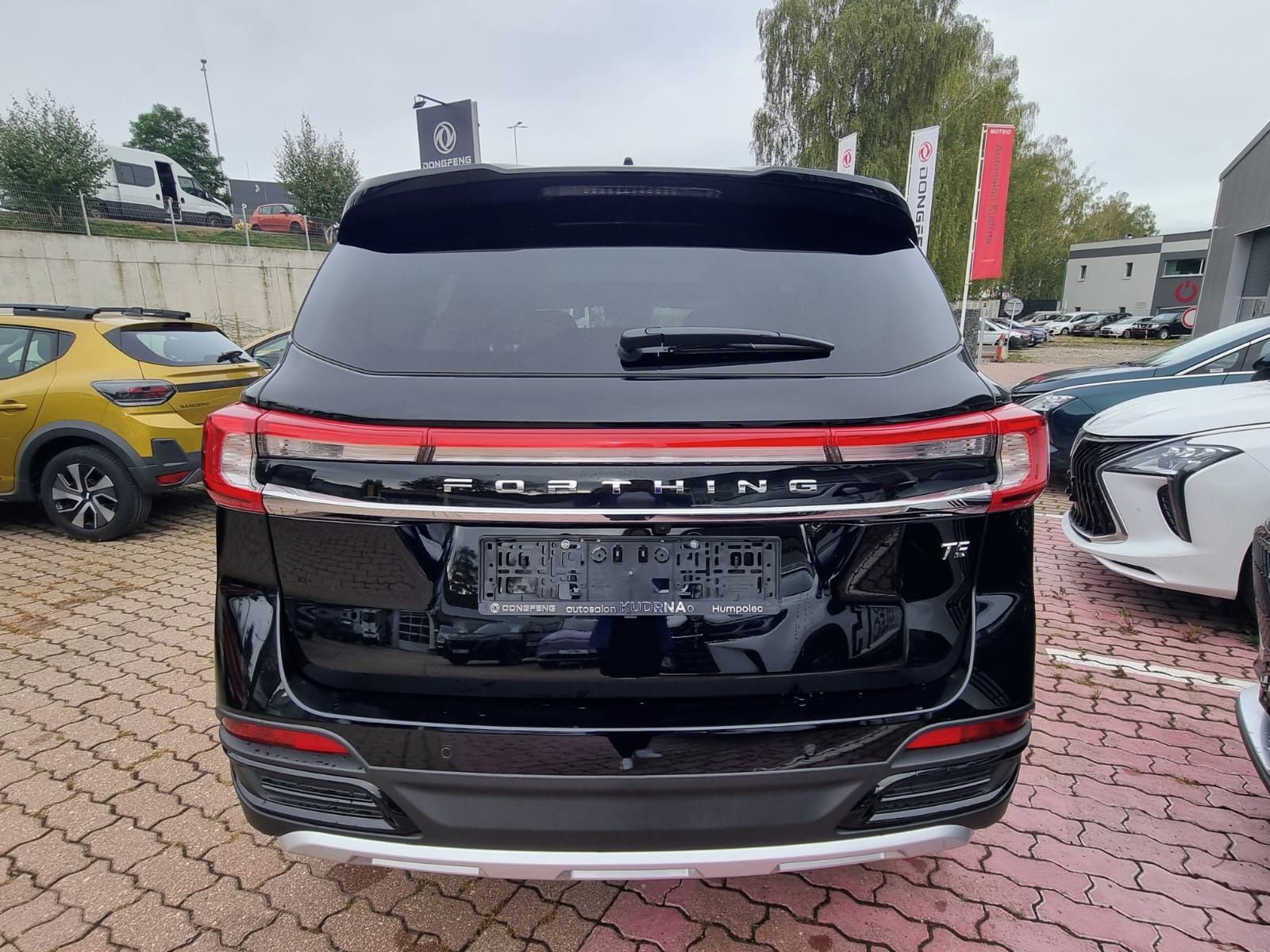 Dongfeng T5, FORTHING T5 Exclusive - fotka 5