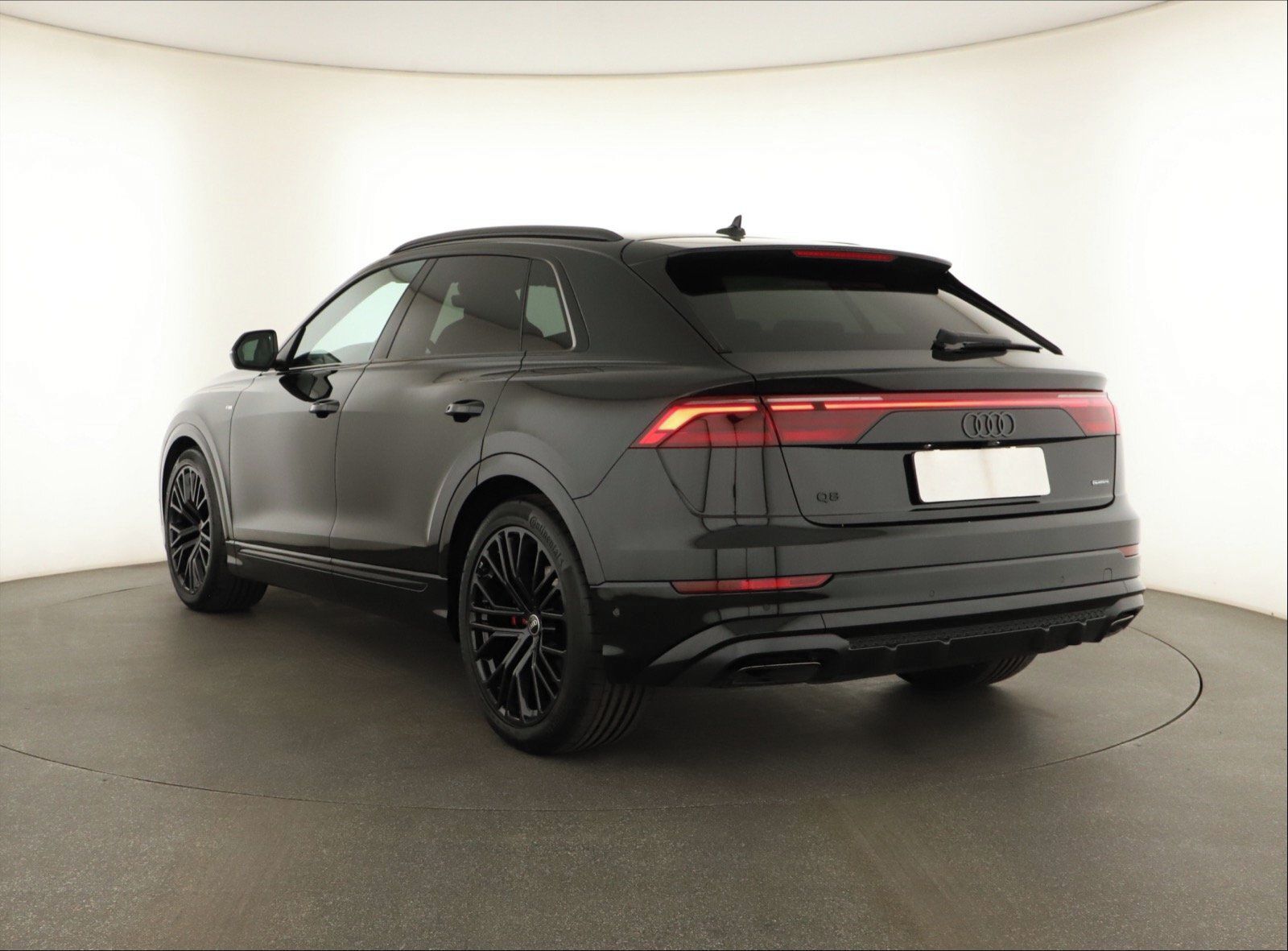 Audi Q8, 50 TDI, S-LINE, VZDUCH - fotka 3