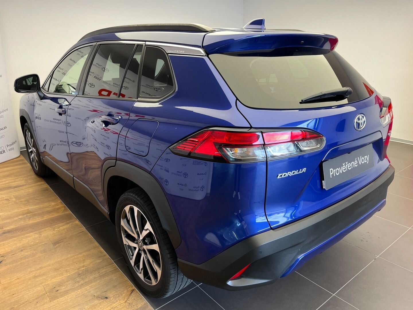 Toyota Corolla Cross, 2.0L Hybrid Style Tech 2x4 - fotka 6