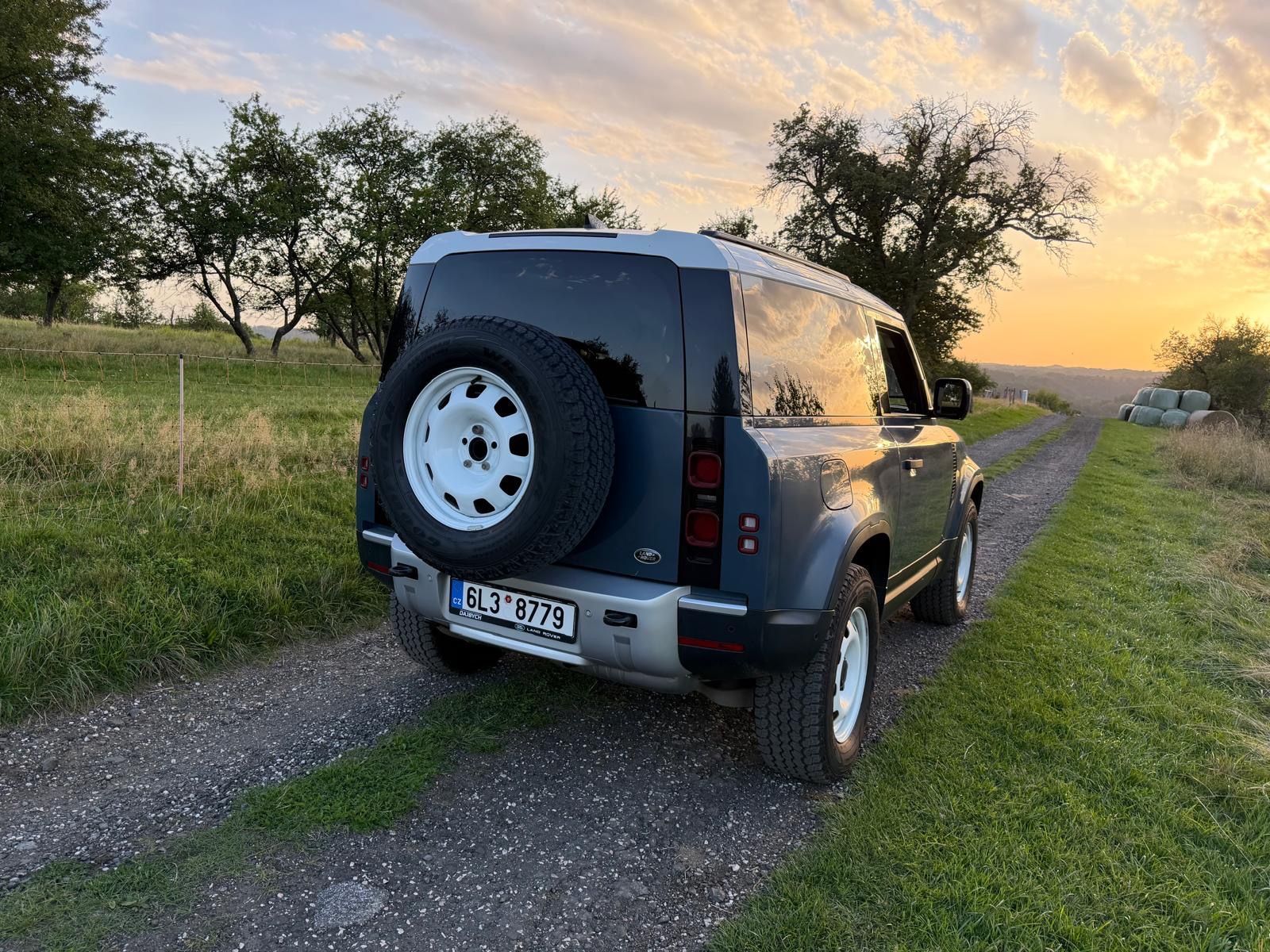 Land Rover Defender, Land Rover Defender 90 - fotka 4