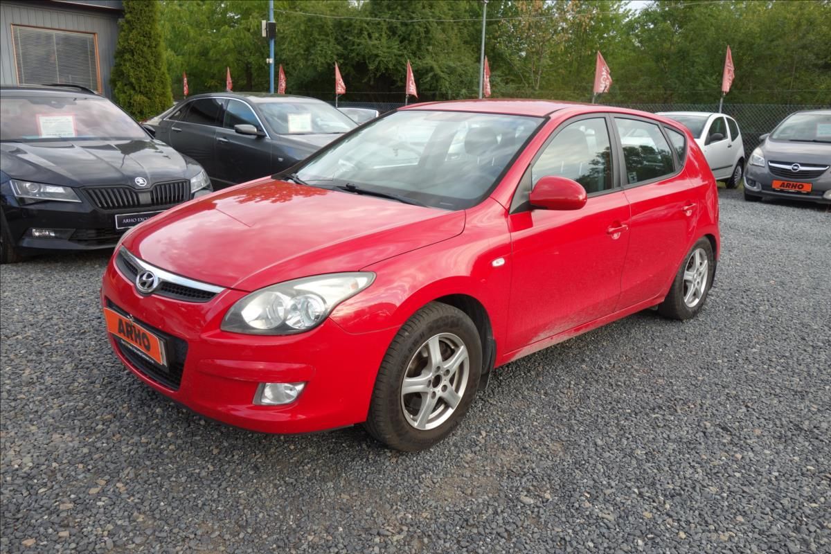Hyundai i30, 1,4 i, ČR, SERV.KN., COMFORT. - fotka 2