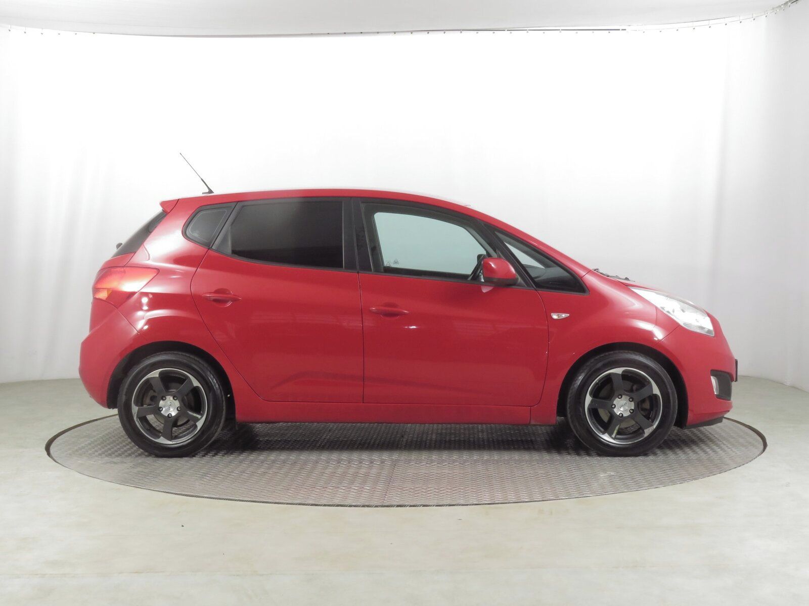 Kia Venga, 1.4 CRDi, levný provoz - fotka 6