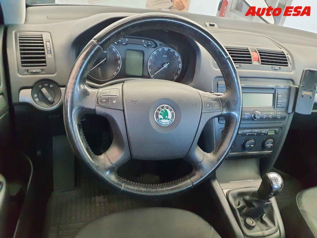 Škoda Octavia, 1.9TDi,2.maj,ČR,Xenon - fotka 3
