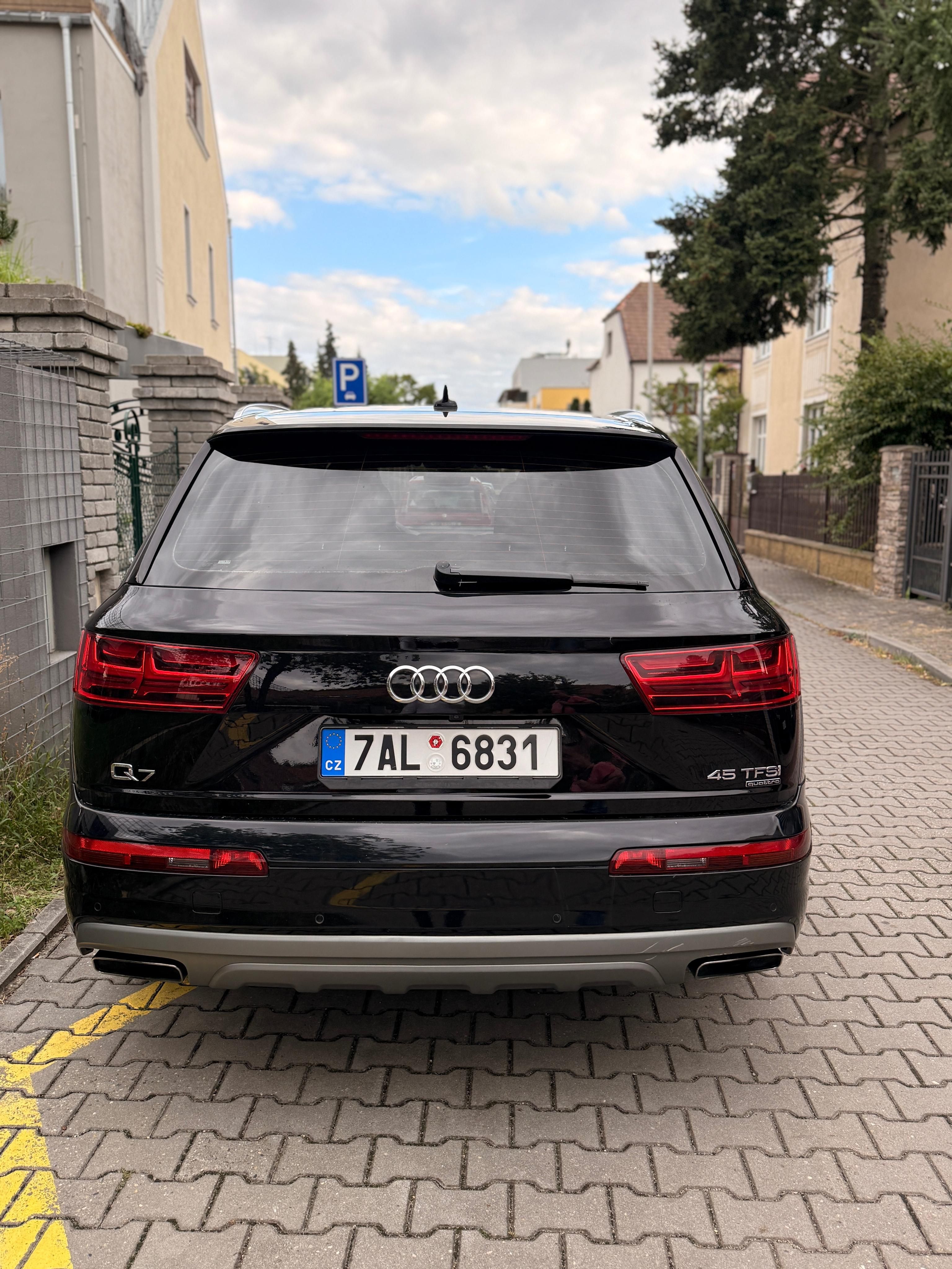 Audi Q7, 3.0 benzín, odpočet DPH, 1.maj - fotka 5