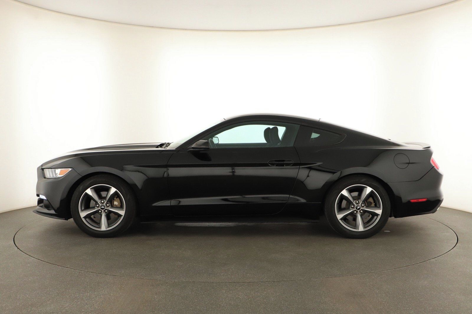 Ford Mustang, 3.7 V6, Automat, Bi-Xenony - fotka 3