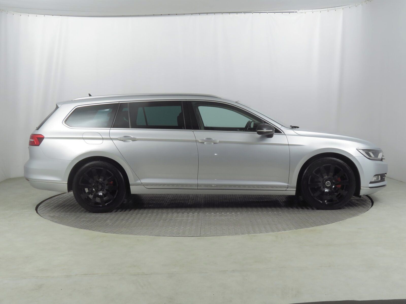 Volkswagen Passat, 2.0 TDI, Automat - fotka 6