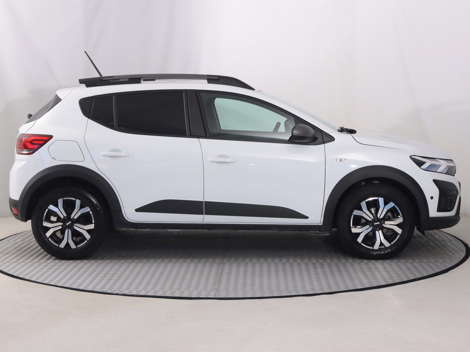 Dacia Sandero, 1.0 TCe, LPG, Serv.kniha - fotka 6