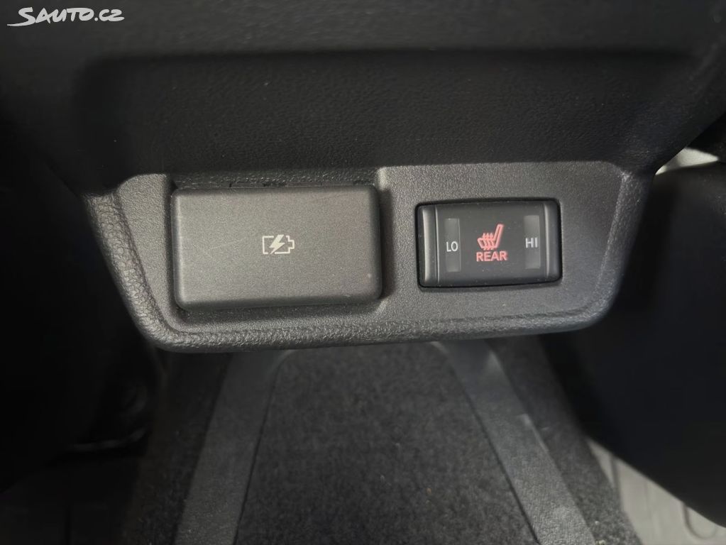 Nissan LEAF 2023 iš Čekijos