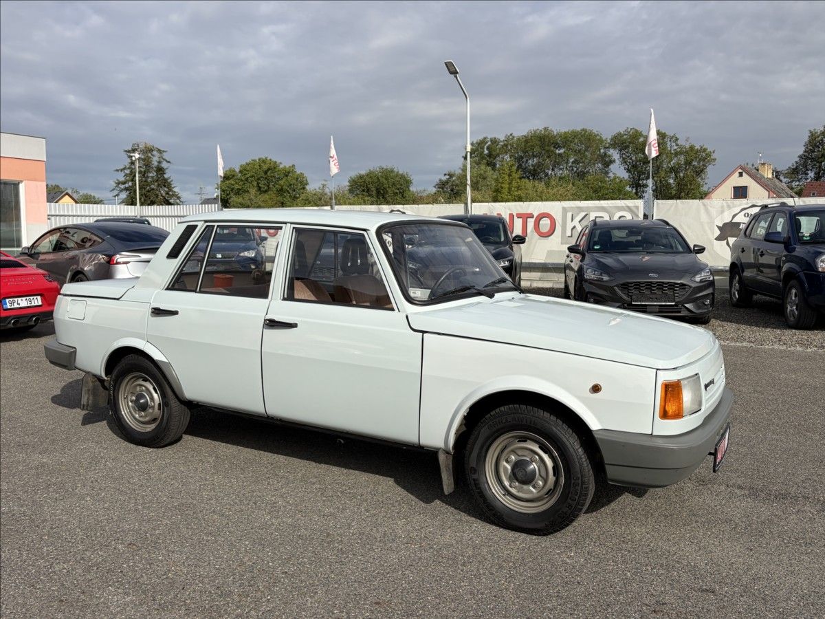 Wartburg 353, 1,3 Mimořádně zachovalý retrok - fotka 2