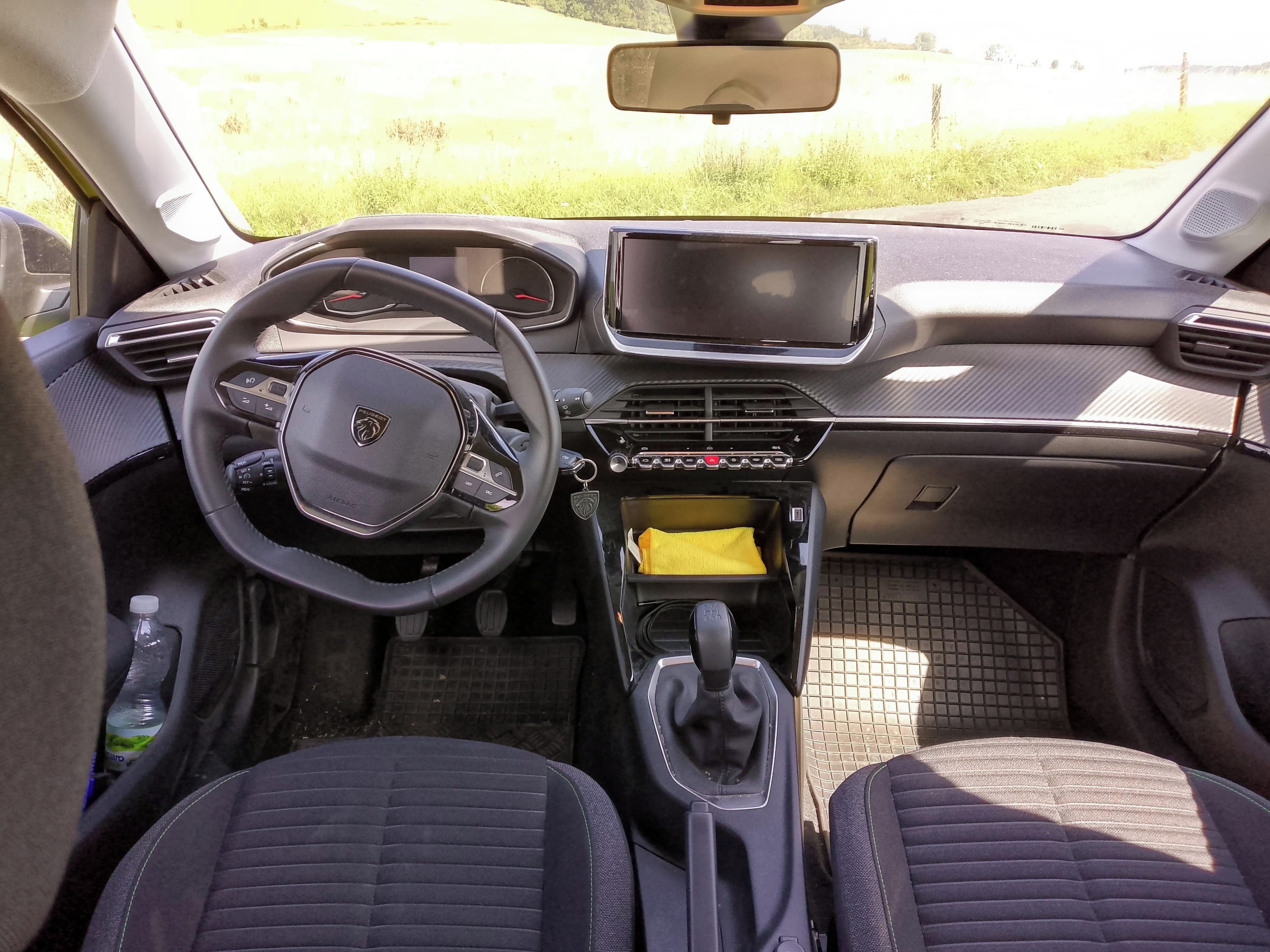 Peugeot 208 - fotka 6