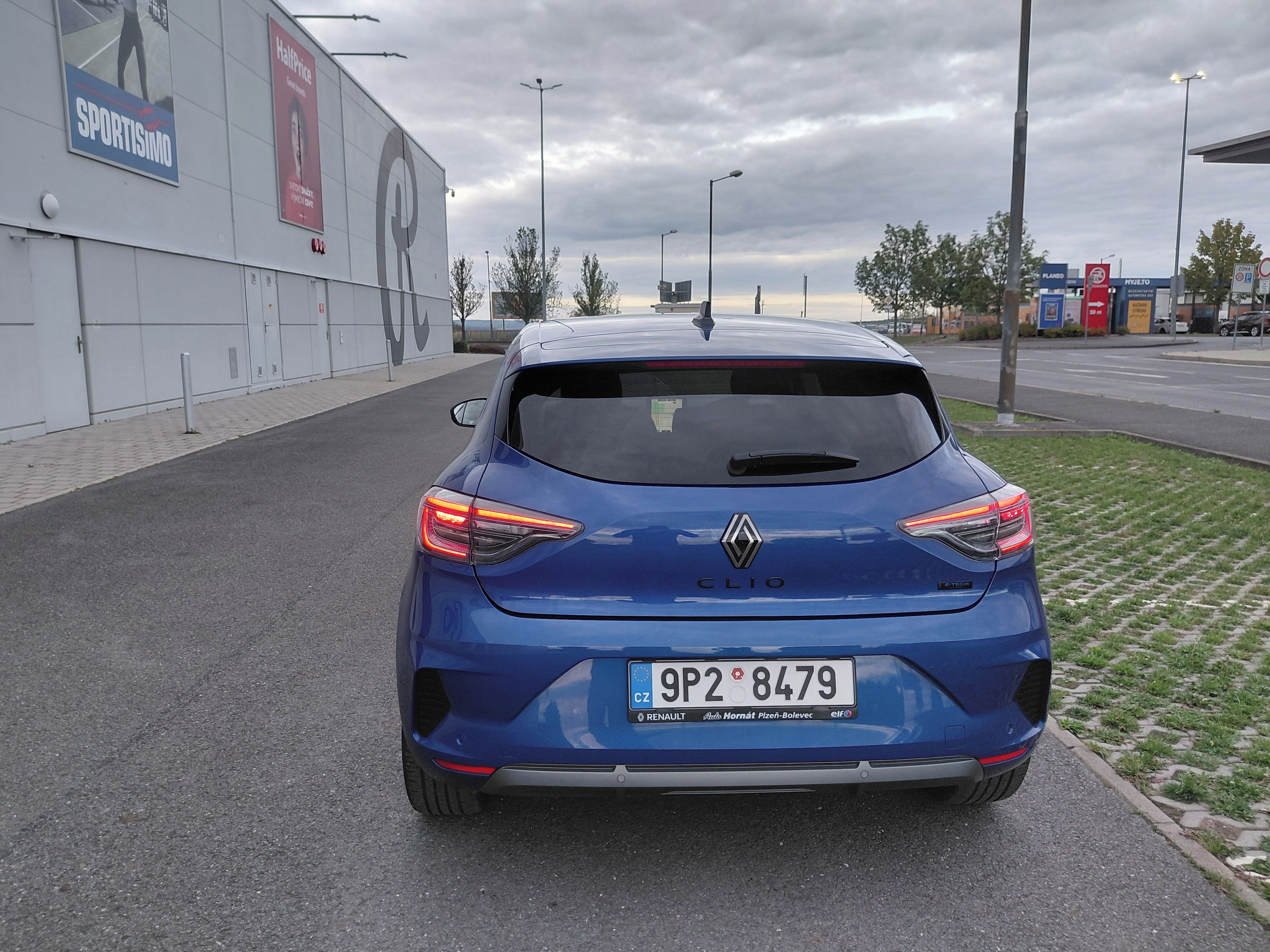 Renault Clio, 1.6 E-TECH HYBRID ALPINA EXTRA - fotka 6