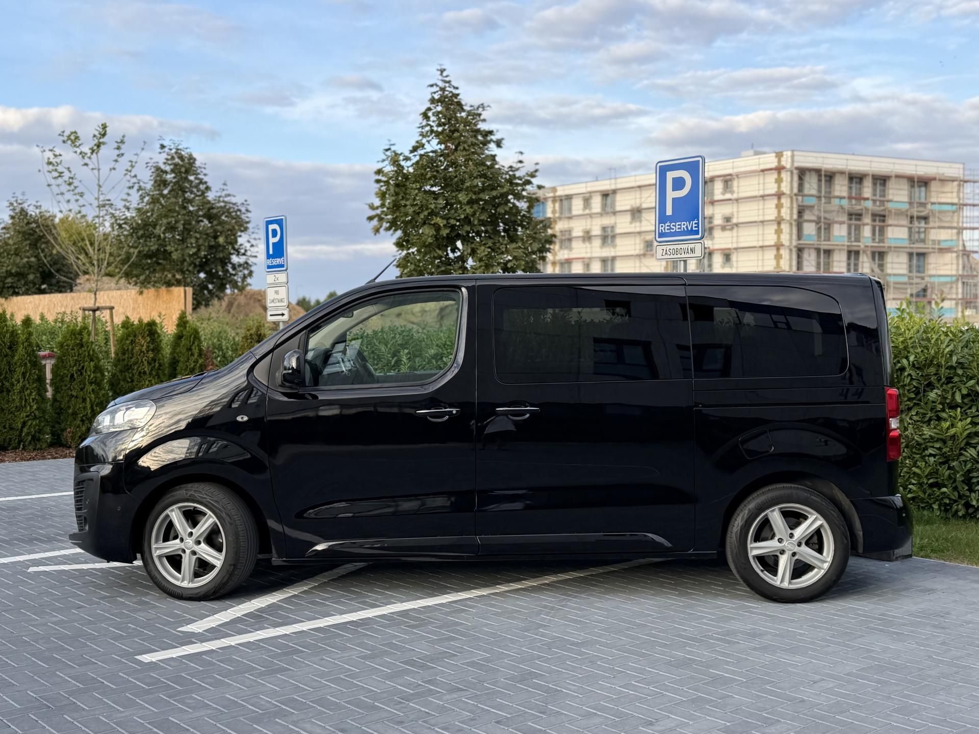 Citroën SpaceTourer, 2.0 BlueHDi 130 kW/8 míst - fotka 2