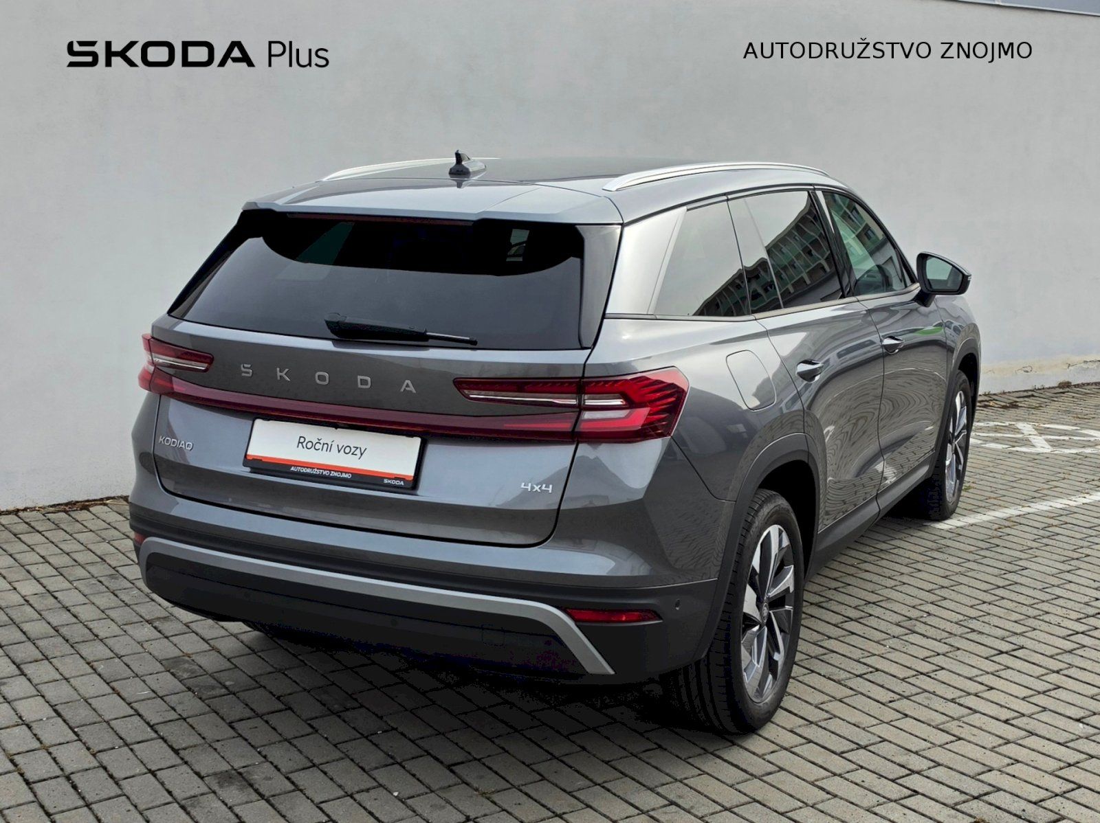 Škoda Kodiaq, 2,0TDI 142KW DSG 4X4 EXCLUSIVE - fotka 2