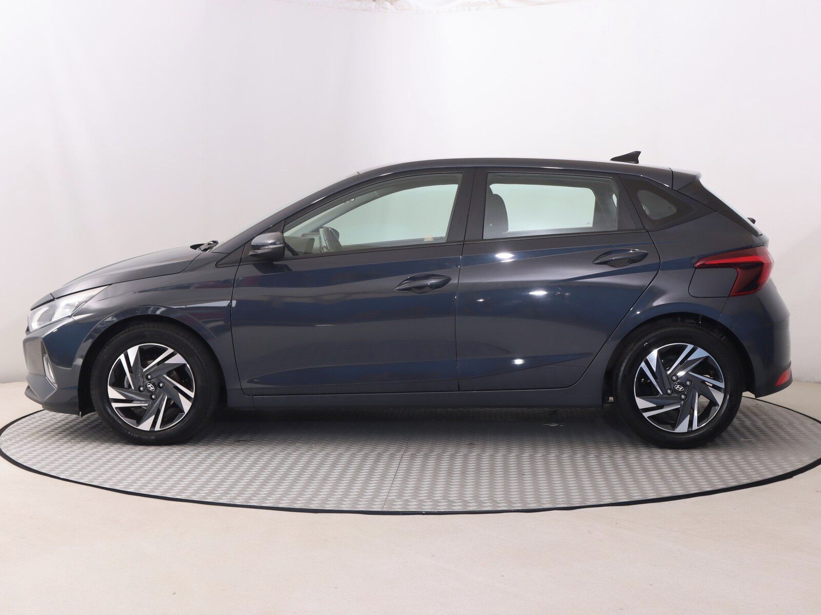 Hyundai i20, 1.2 MPI, Serv.kniha - fotka 3