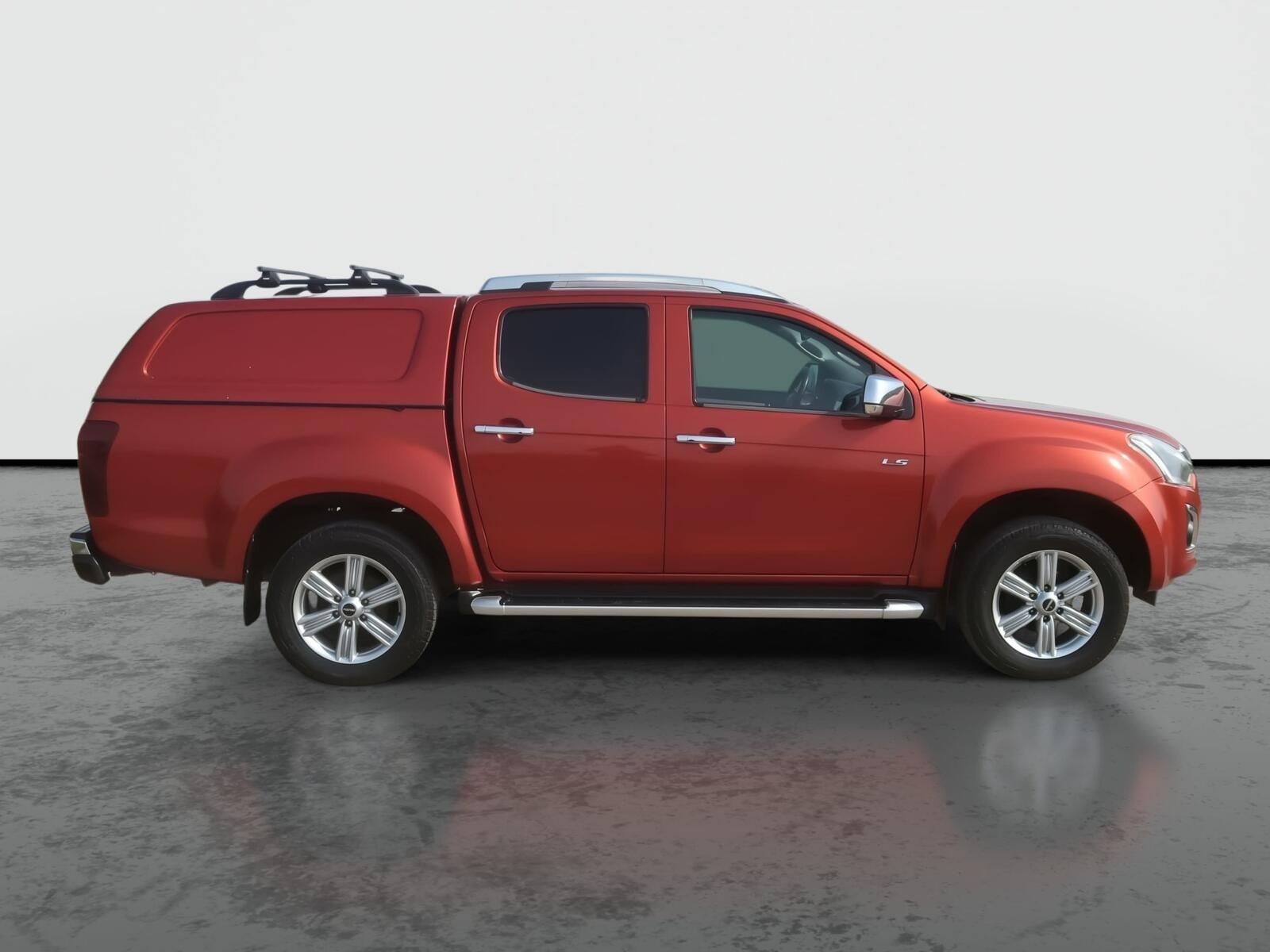 Isuzu D-Max, 1.9 D, 4X4, Automat - fotka 6