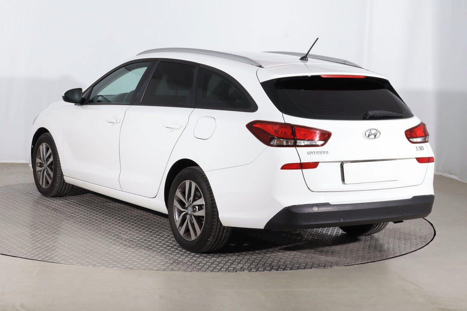 Hyundai i30, 1.6 CRDi, Serv.kniha - fotka 4