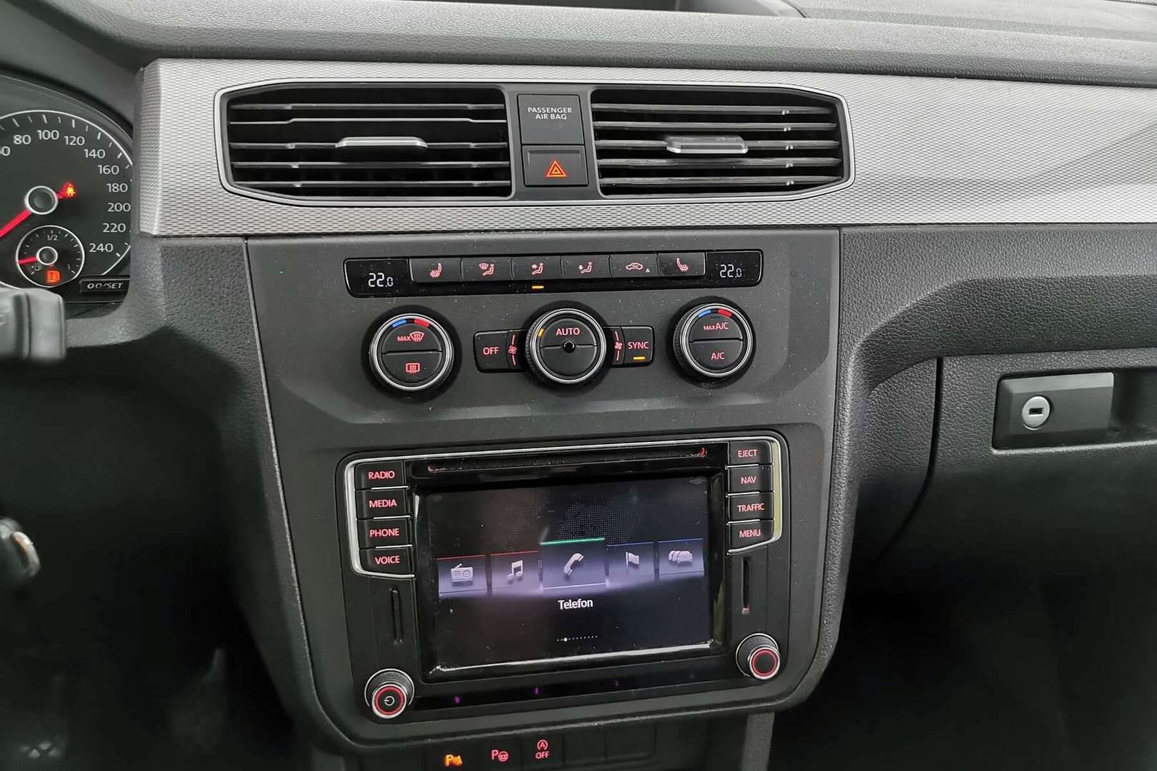 Volkswagen Caddy, 1.4Tsi 92KW BI-XENONY TOP VÝBA - fotka 4