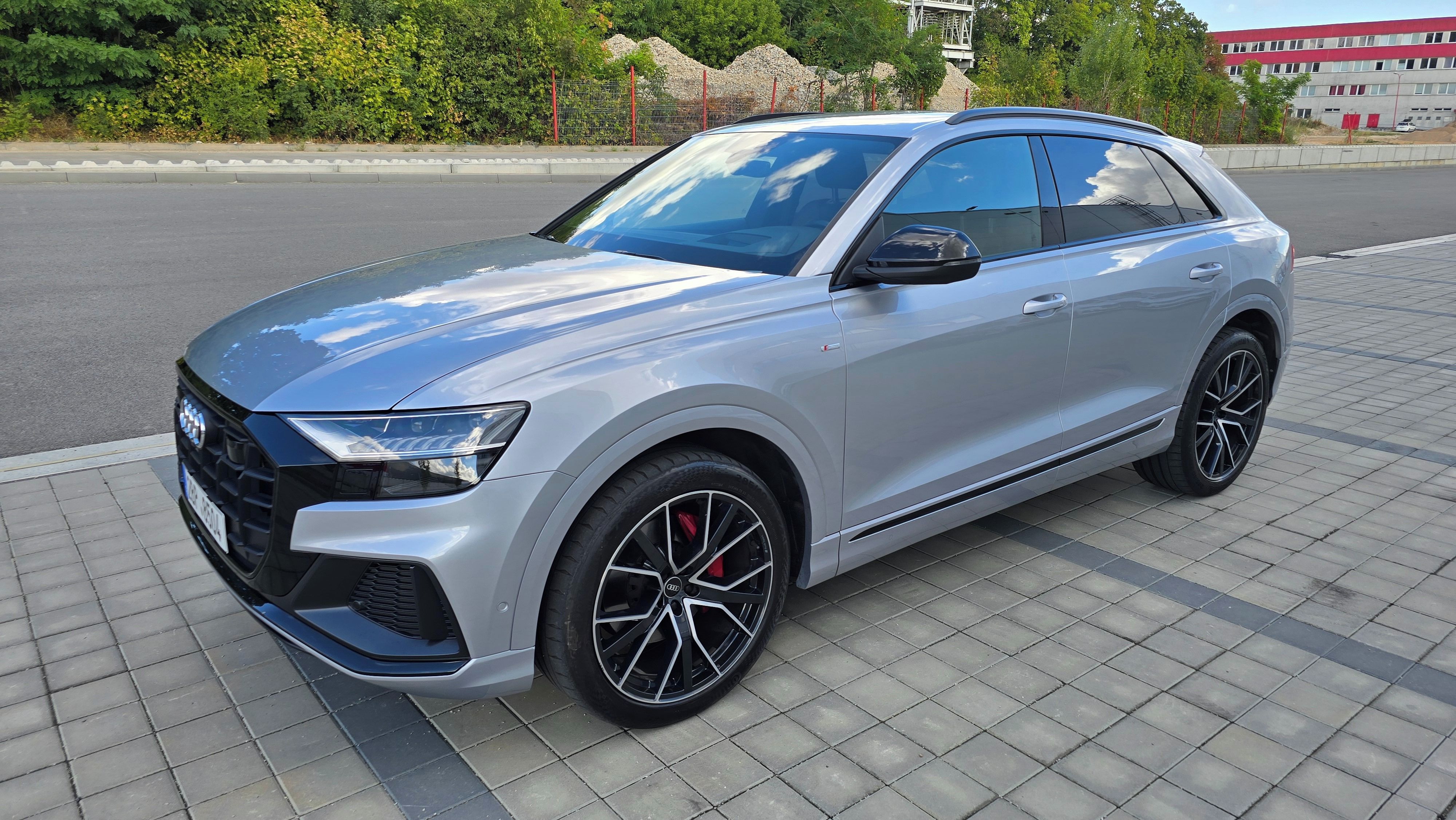 Audi Q8, 50TDI quatro, nafta 210Kw,-DPH