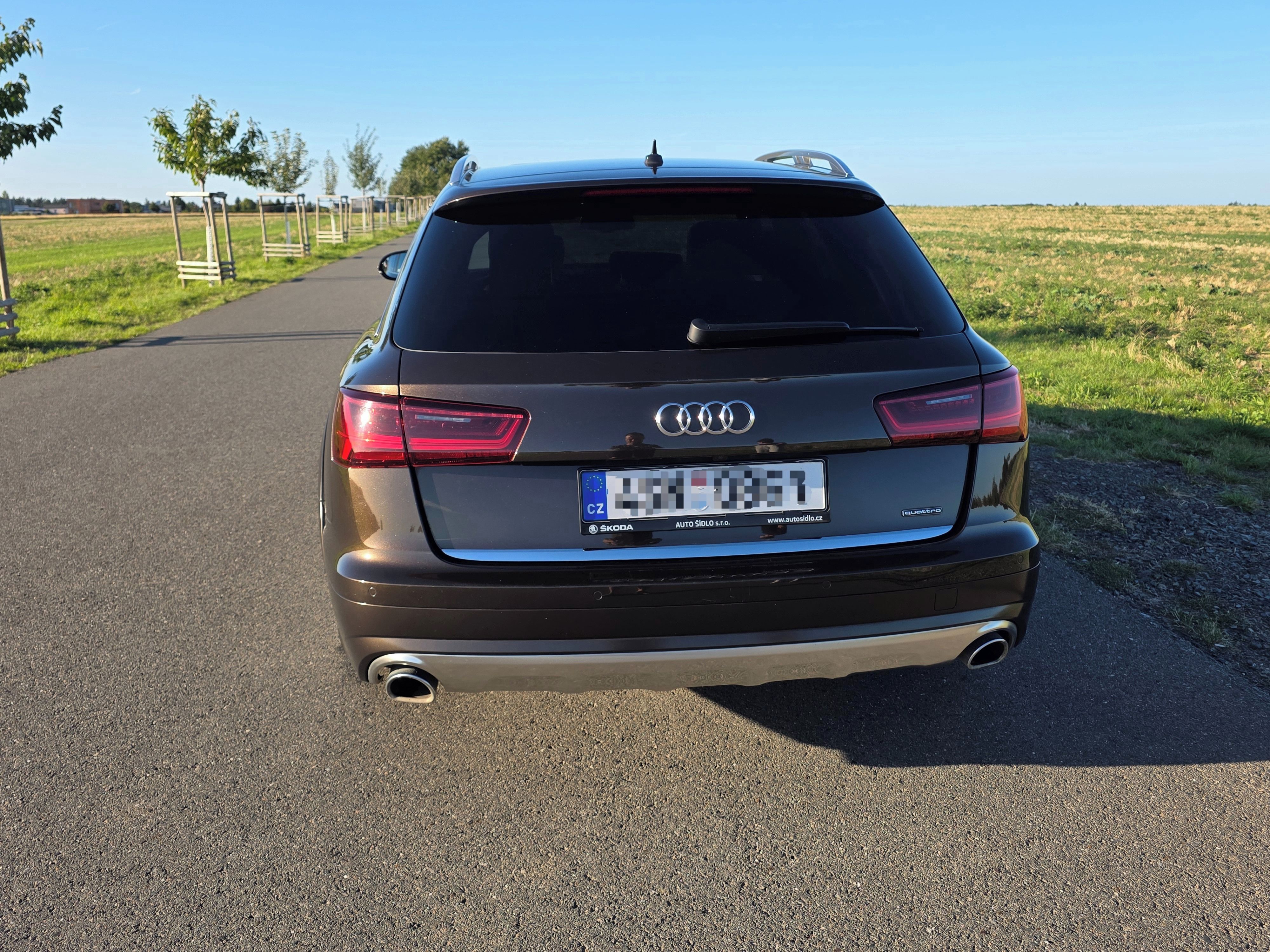 Audi A6 allroad, vzduch, nezávislé, perf. stav - fotka 3