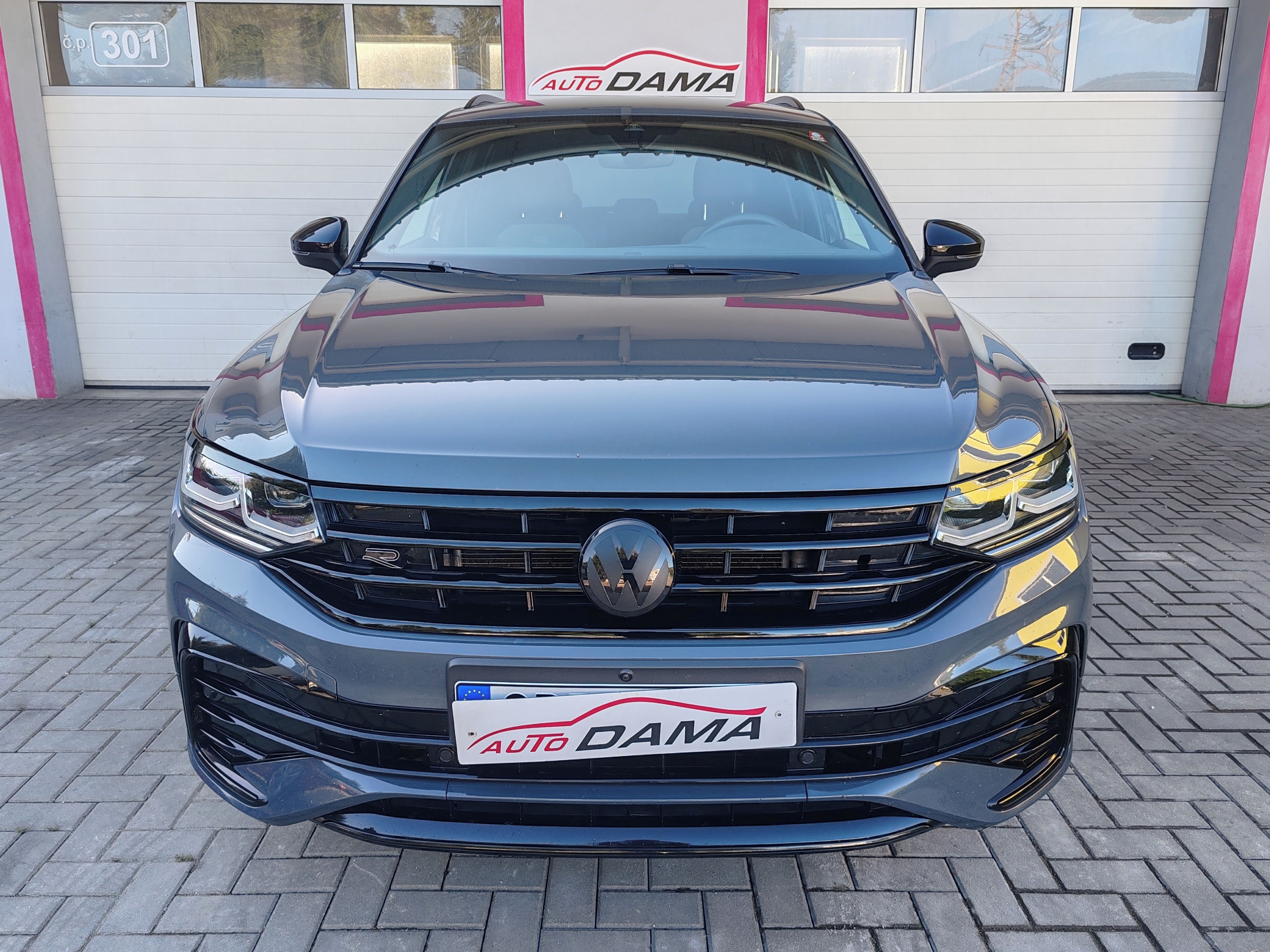 Volkswagen Tiguan, 2.0TDI R-LINE - fotka 2