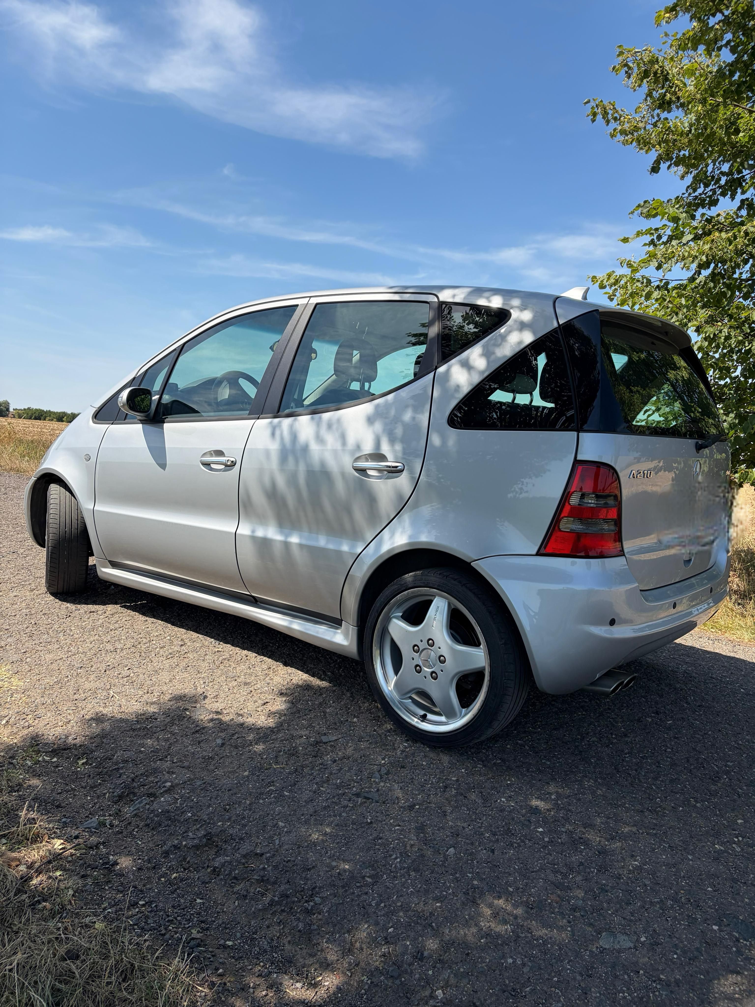 Mercedes-Benz Třídy A, Mercedes A210 AMG Automat W168 - fotka 2