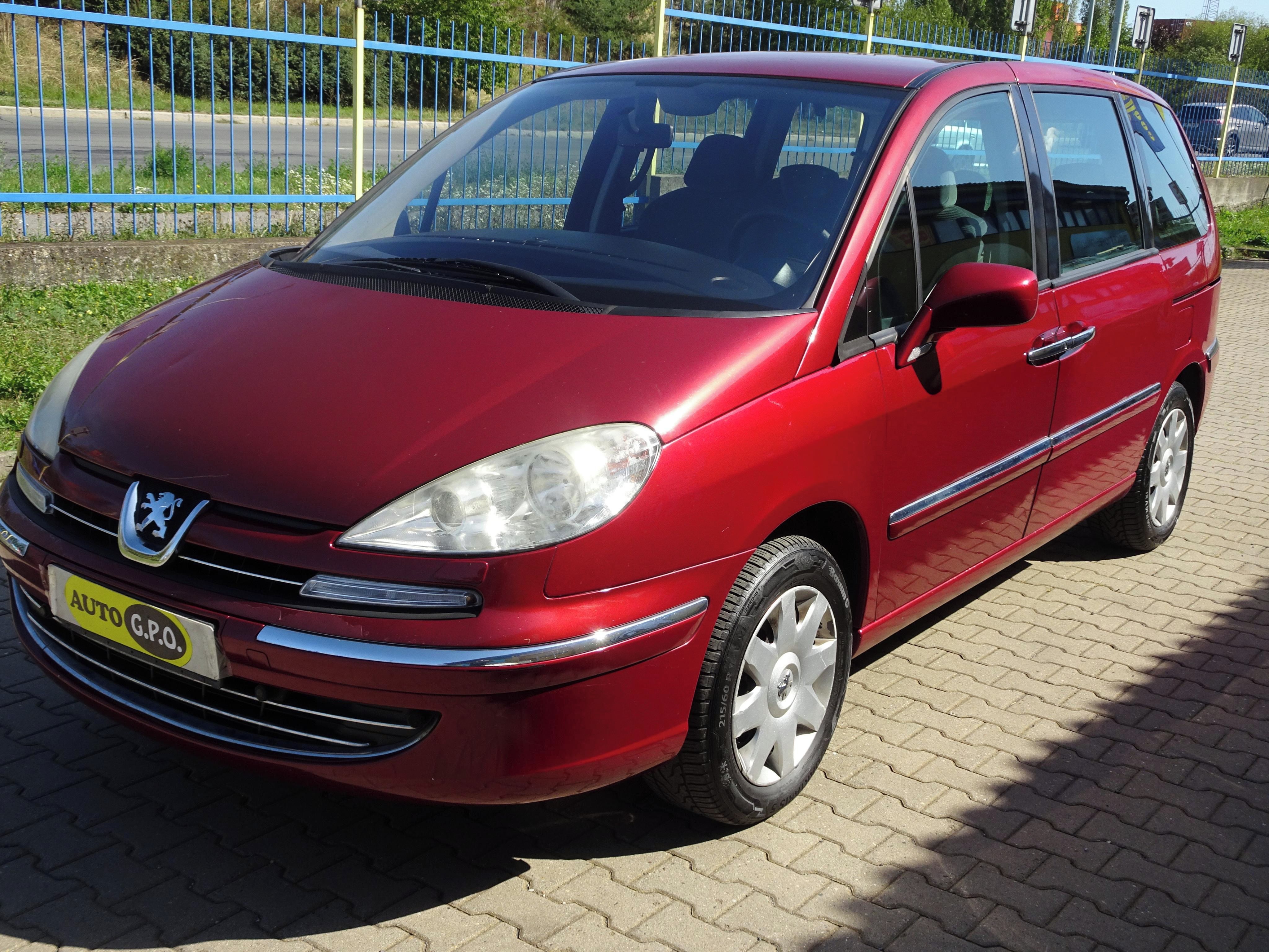 Peugeot 807, 2.0i 16V 8 míst - fotka 4