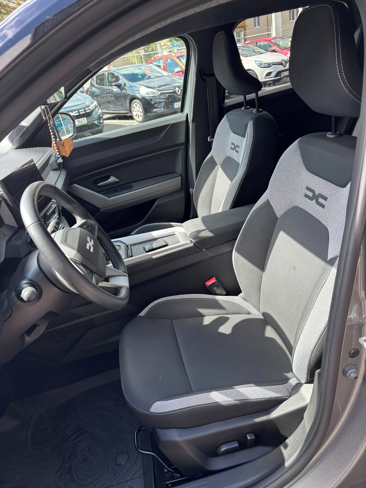 Dacia Bigster, Journey full hybrid 155 - fotka 5