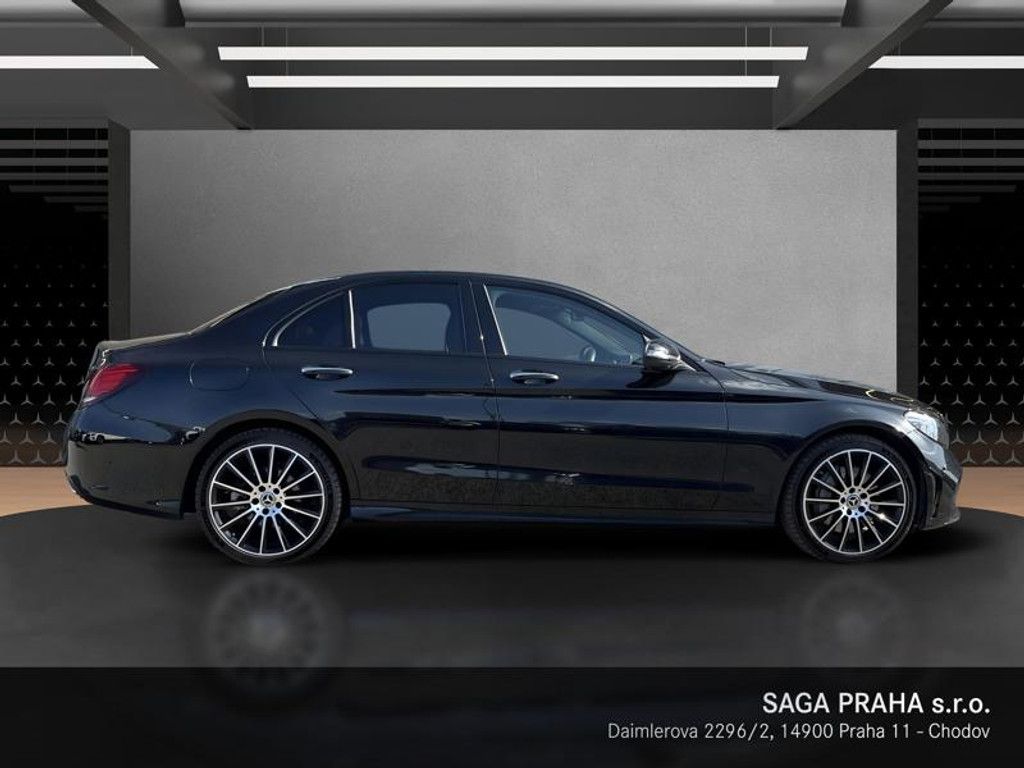 Mercedes-Benz Třídy C, Třída C 400 4MATIC AMG Line - fotka 3
