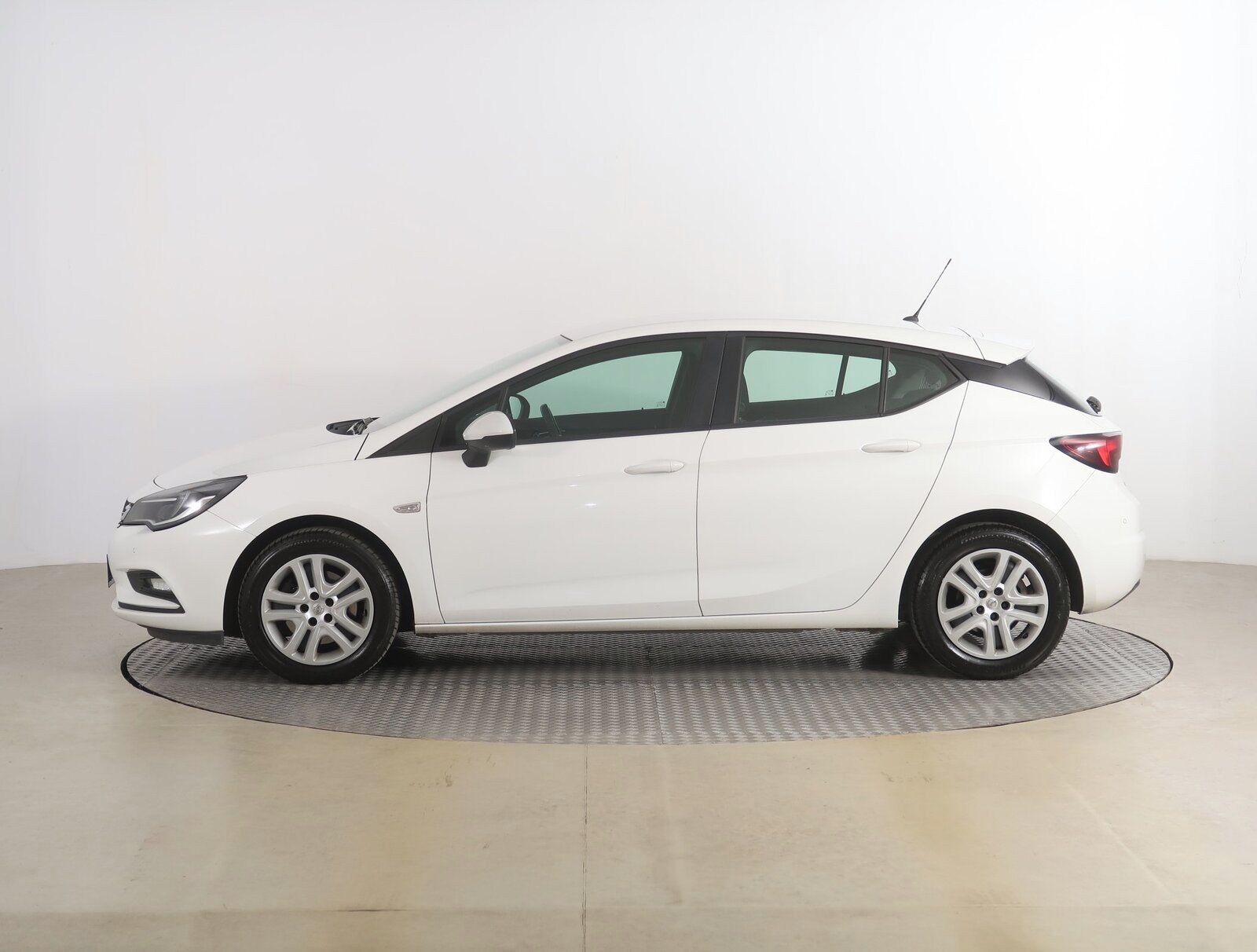Opel Astra, 1.6 CDTI, Serv.kniha - fotka 3