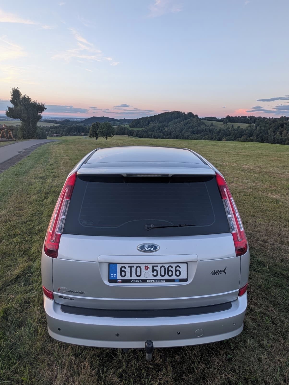 Ford C-MAX, 1.8 92kW, Ghia, servisováno - fotka 4