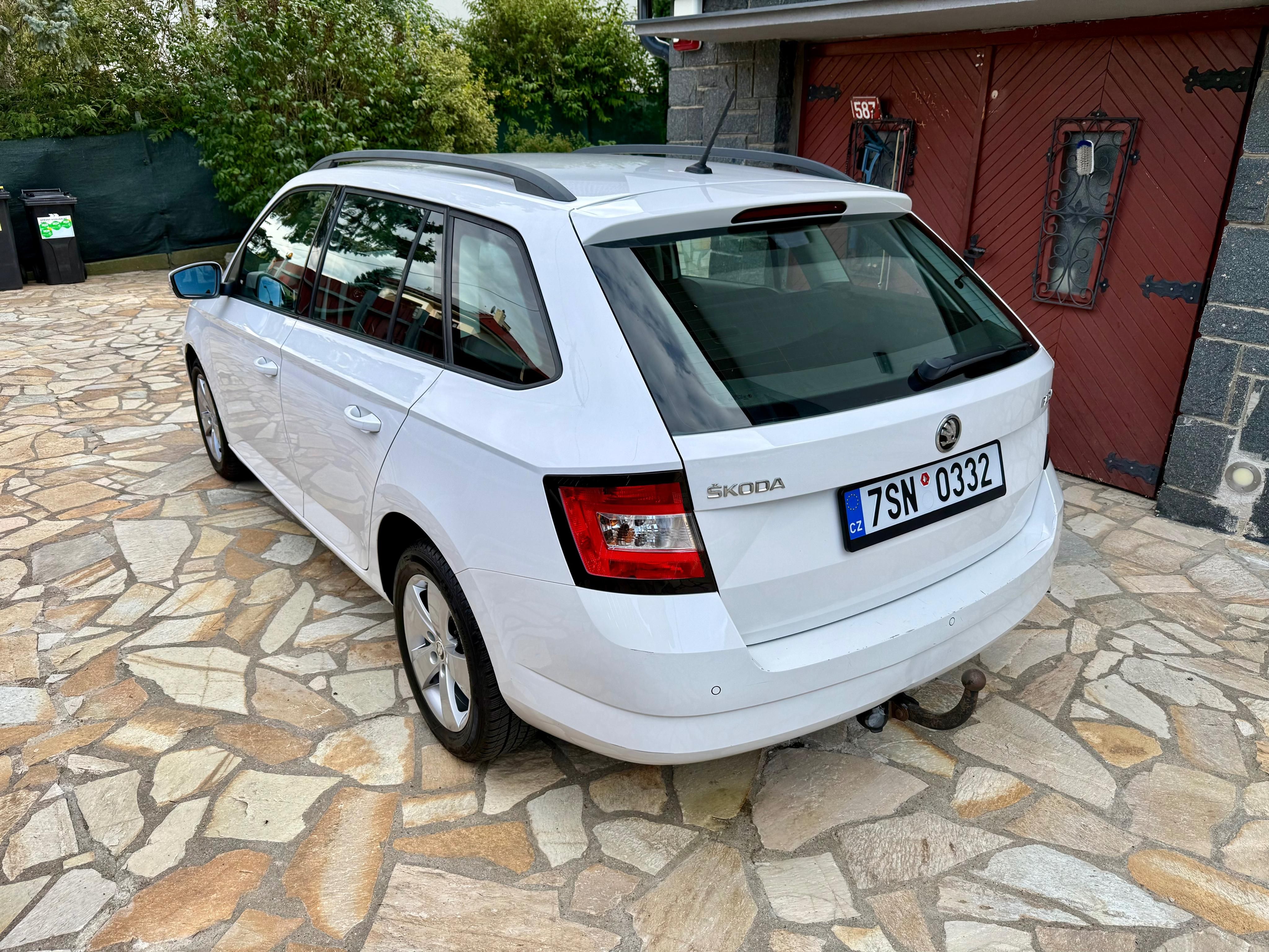 Škoda Fabia, 1.0 TSI 81KW  STYLE DIG KLIMA - fotka 6