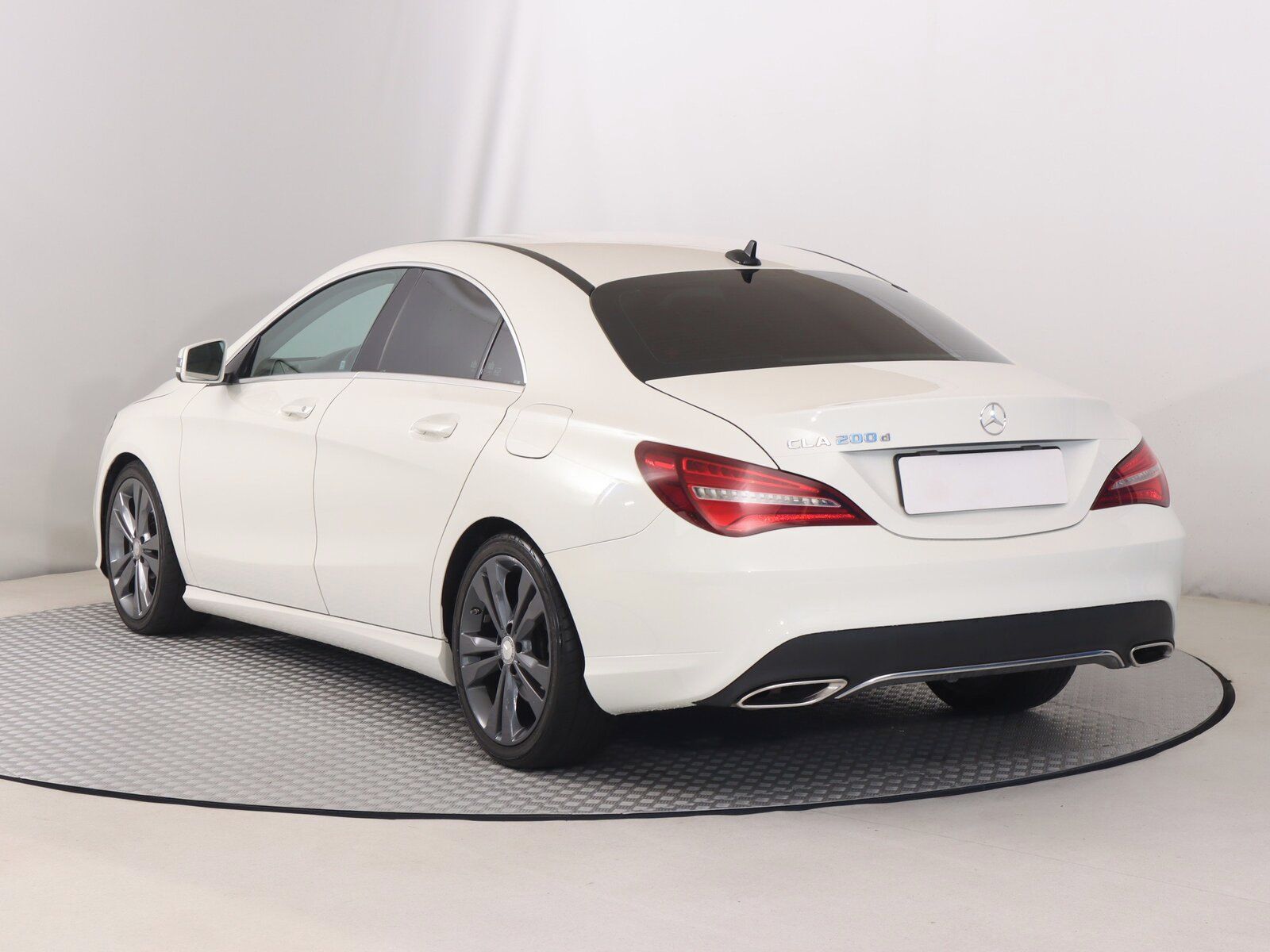 Mercedes-Benz CLA, 200 CDI, Automat - fotka 4