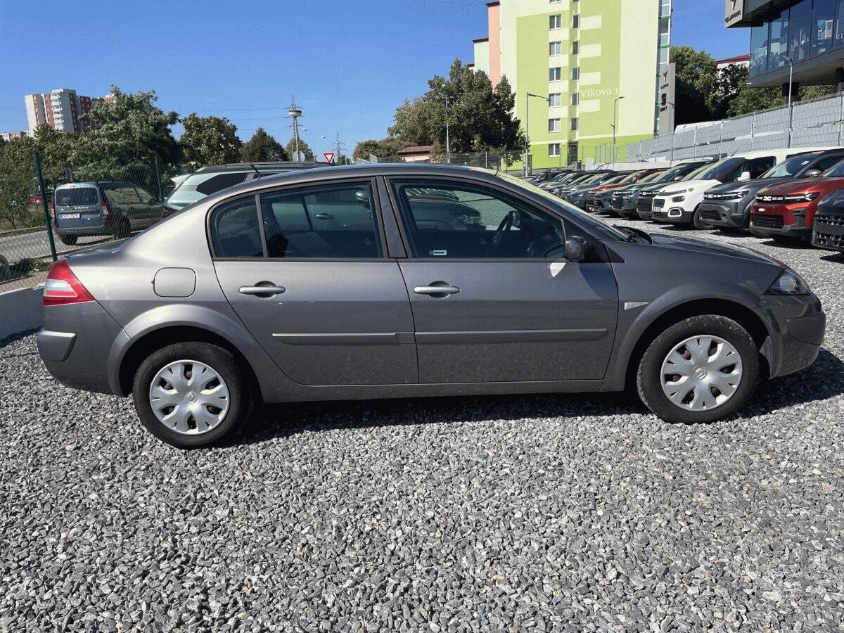 Renault Mégane, 1.4i, 72kW,ČR,Klima - fotka 6