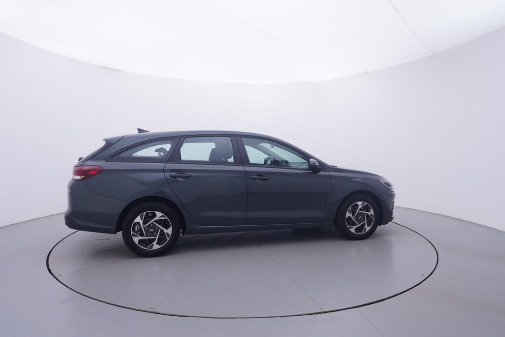 Hyundai i30, Start 1.0 GDI 73 kW - fotka 6