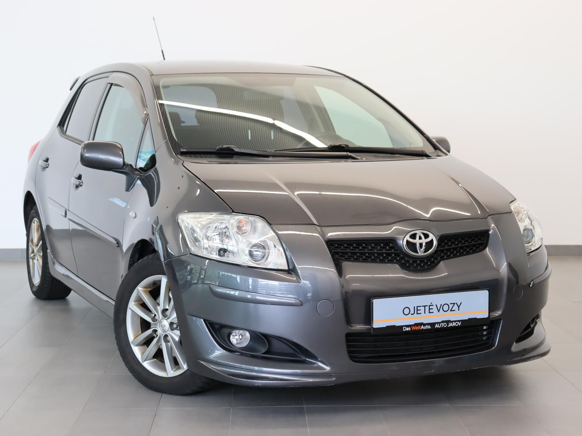 Toyota Auris, 2.0 D4-D Exclusive - fotka 6